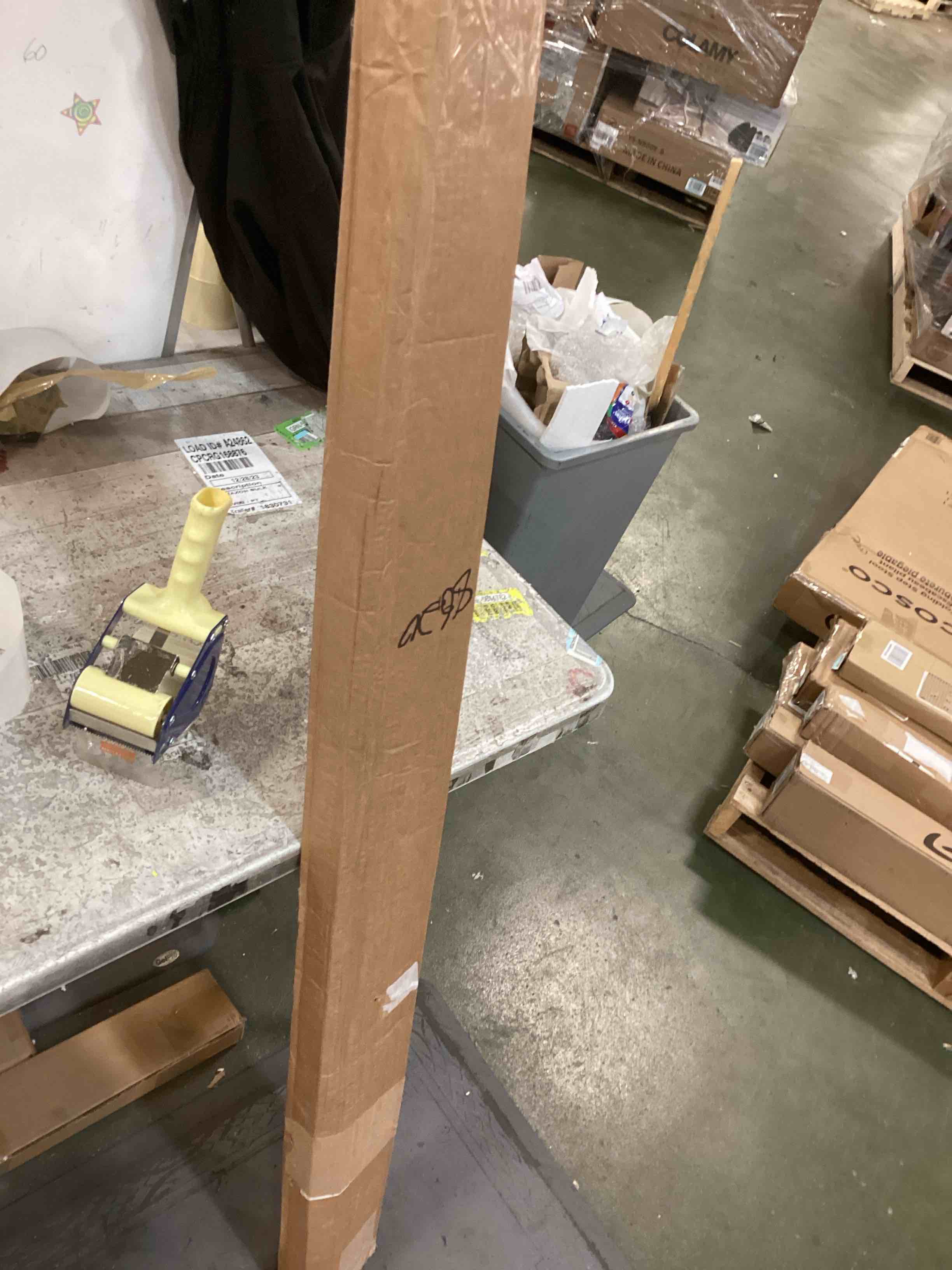 https://s3.amazonaws.com/lotting-images-prod/bidfta/RED5706065_1706189835607.jpeg
