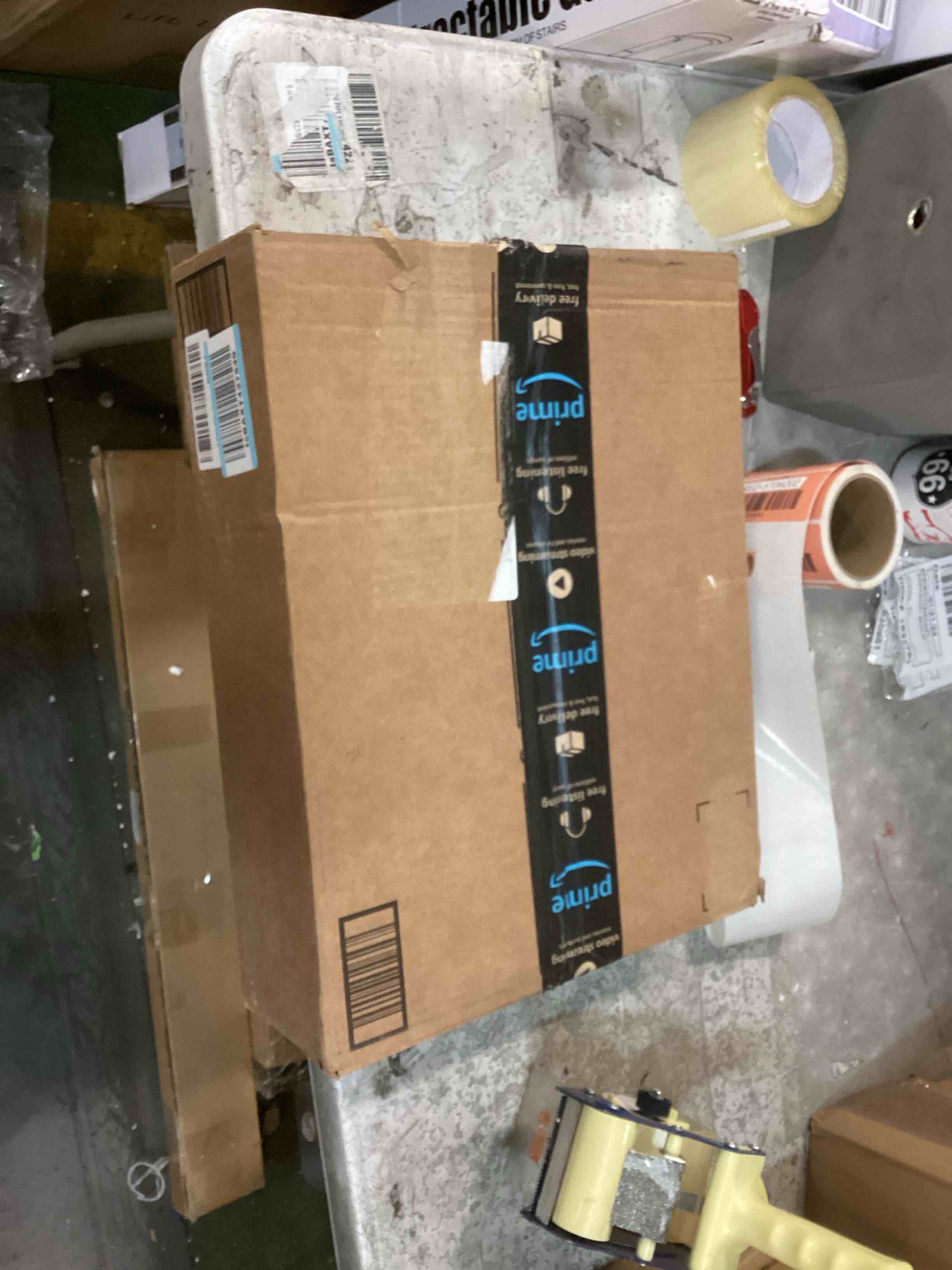 https://s3.amazonaws.com/lotting-images-prod/bidfta/RED5706202_1706209777018.jpeg