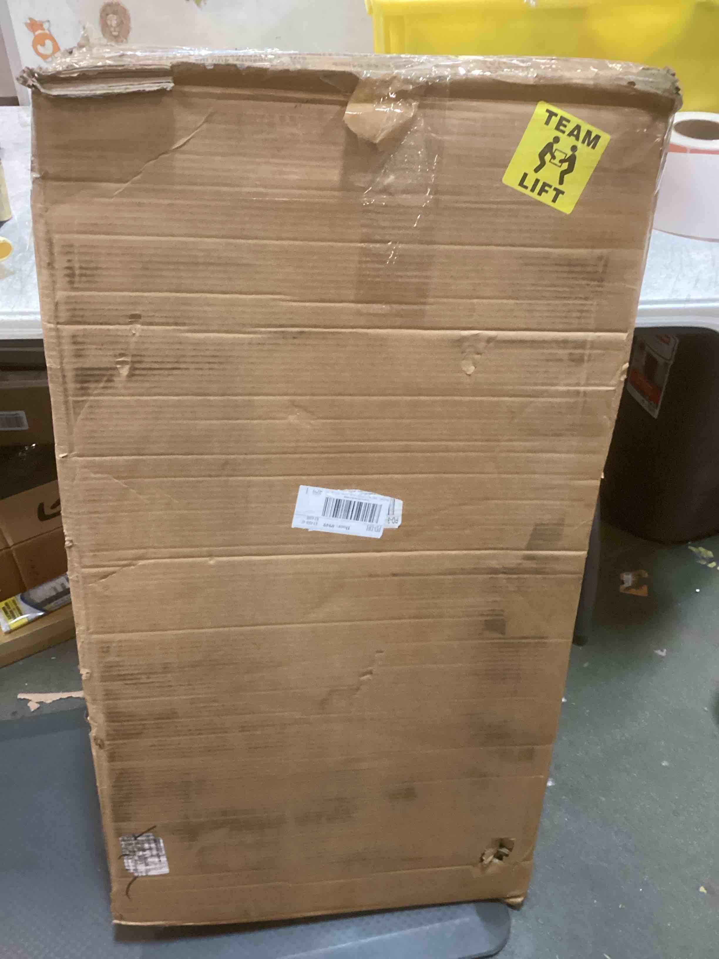 https://s3.amazonaws.com/lotting-images-prod/bidfta/RED5706703_1706115423190.jpeg