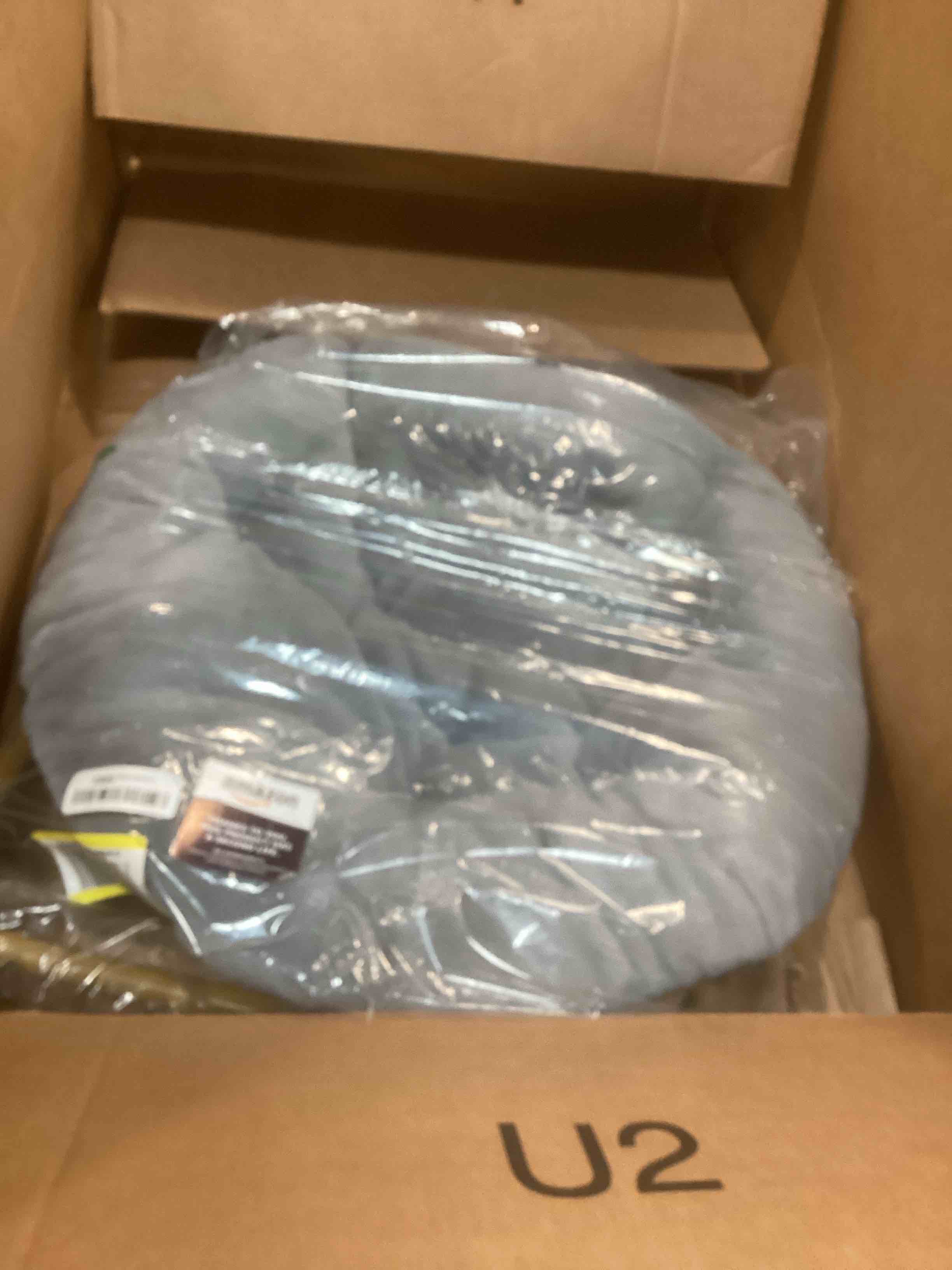 https://s3.amazonaws.com/lotting-images-prod/bidfta/RED5706713_1706116750946.jpeg
