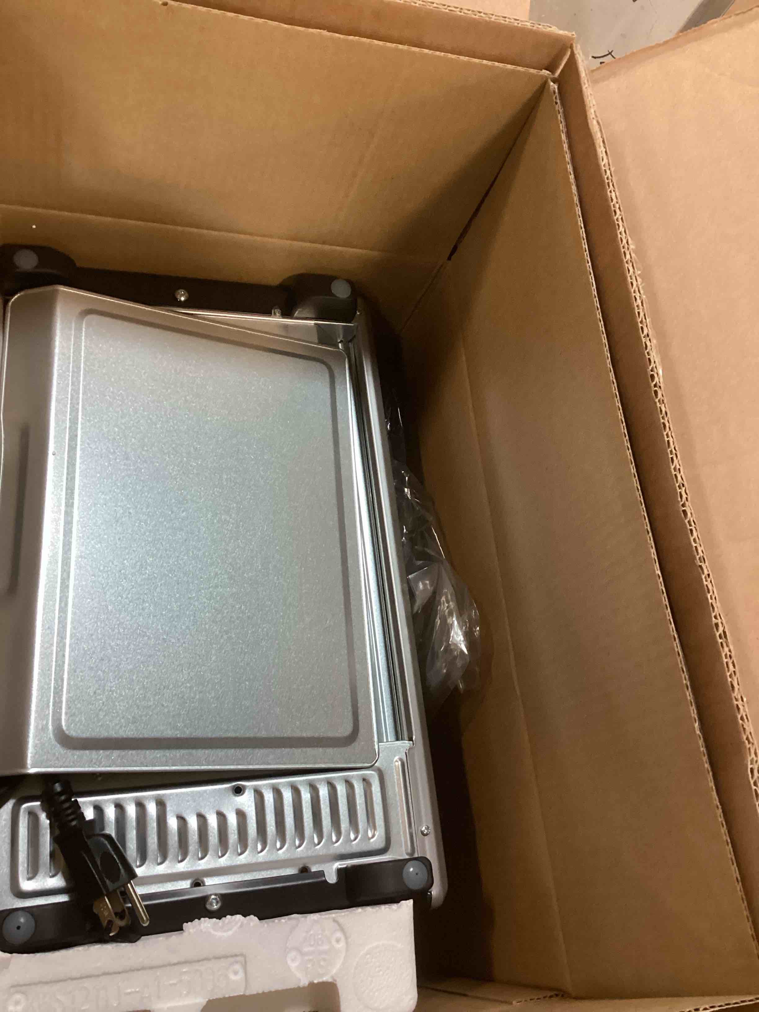https://s3.amazonaws.com/lotting-images-prod/bidfta/RED5707001_1706209542827.jpeg