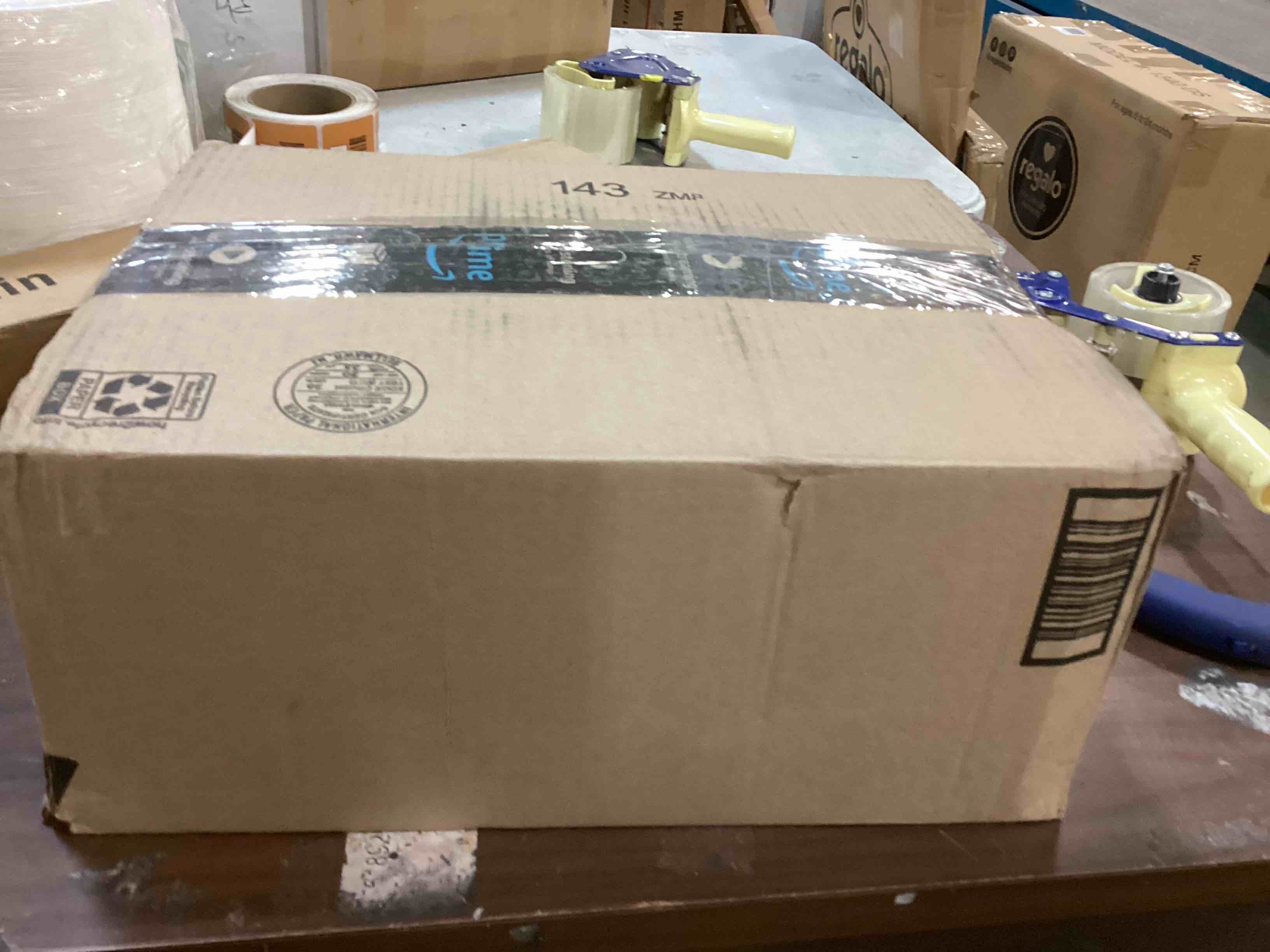 https://s3.amazonaws.com/lotting-images-prod/bidfta/RED5707041_1706215242547.jpeg