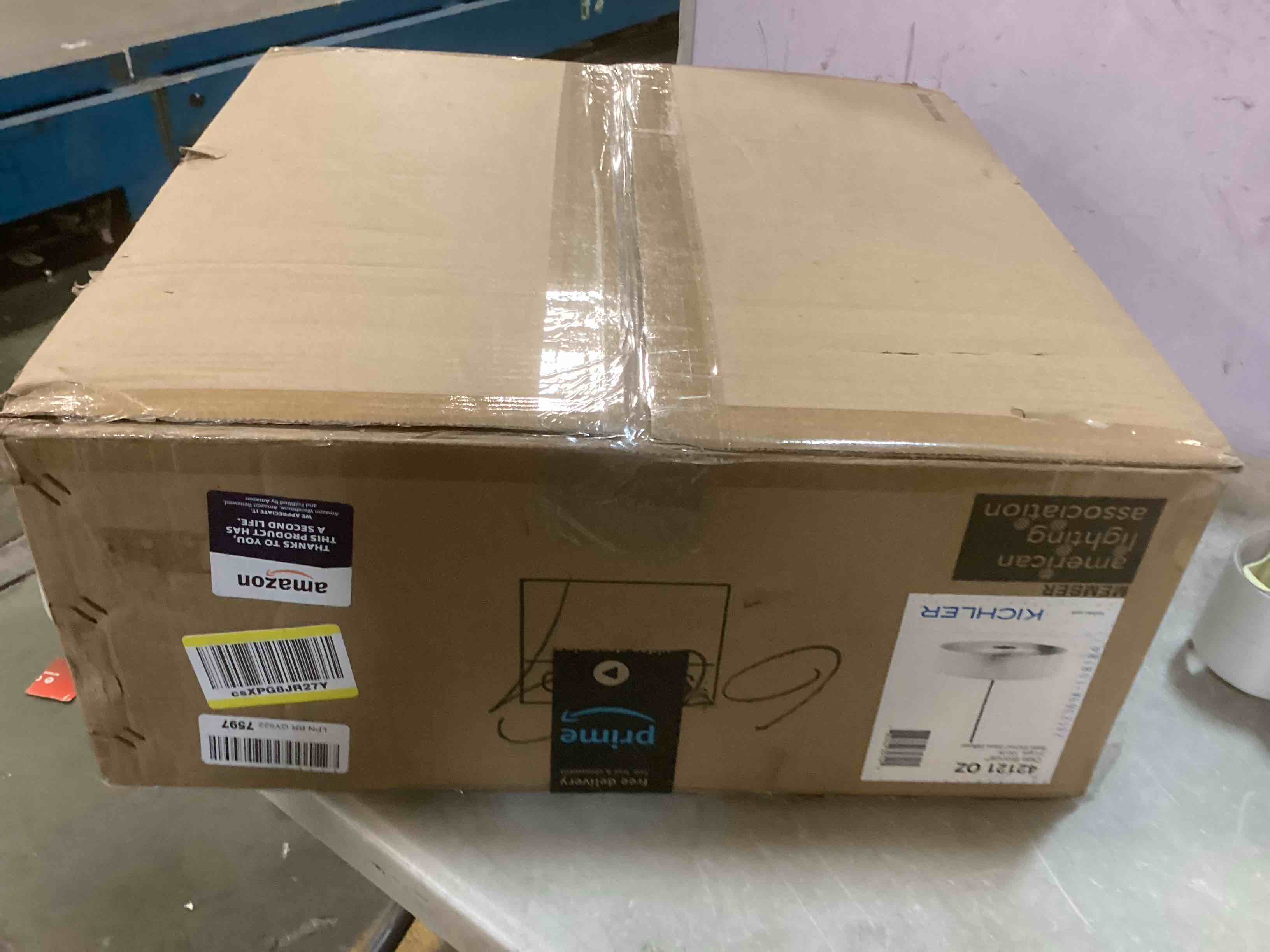 https://s3.amazonaws.com/lotting-images-prod/bidfta/RED5707057_1706271129076.jpeg