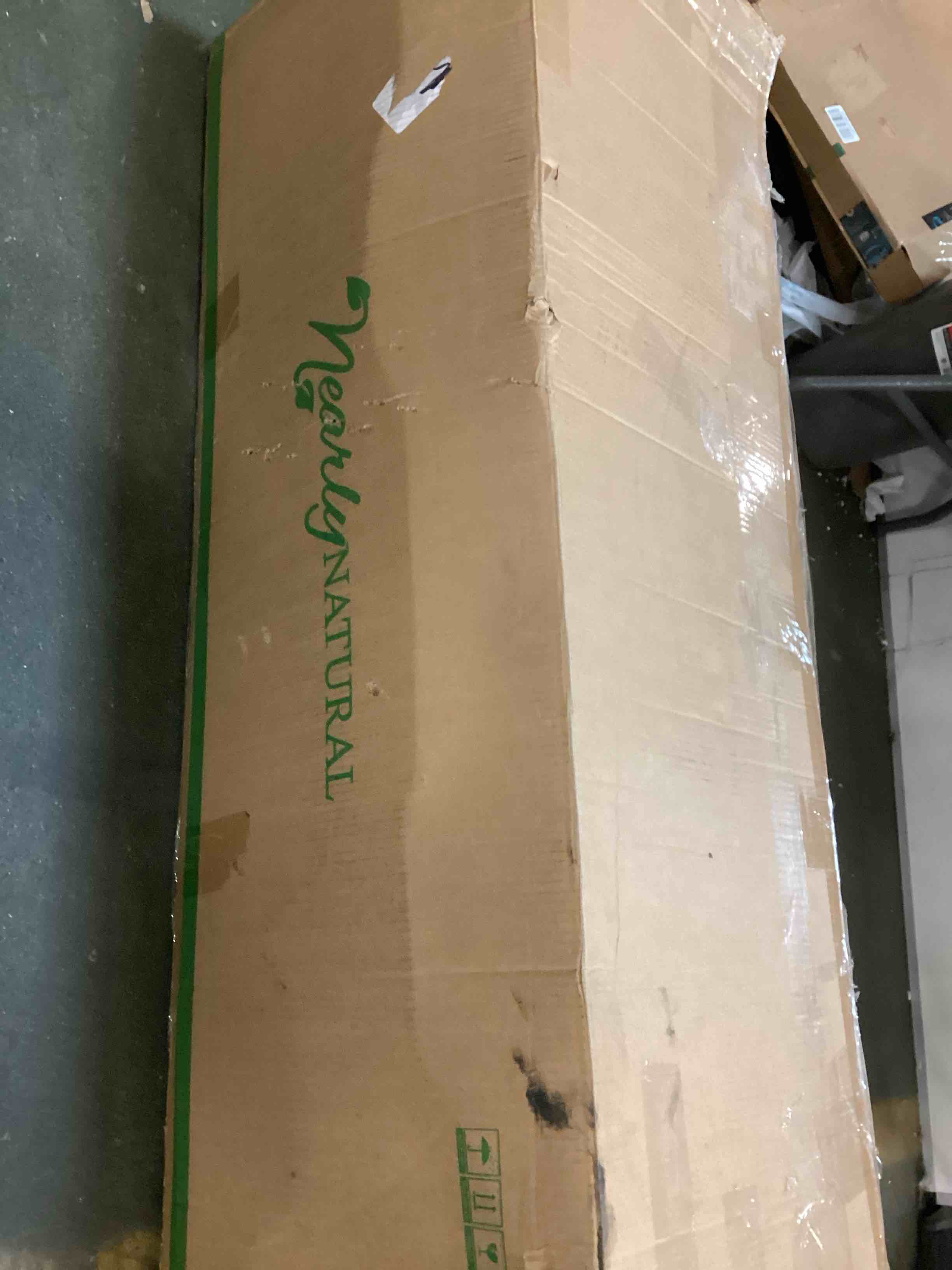 https://s3.amazonaws.com/lotting-images-prod/bidfta/RED5707628_1706726337904.jpeg