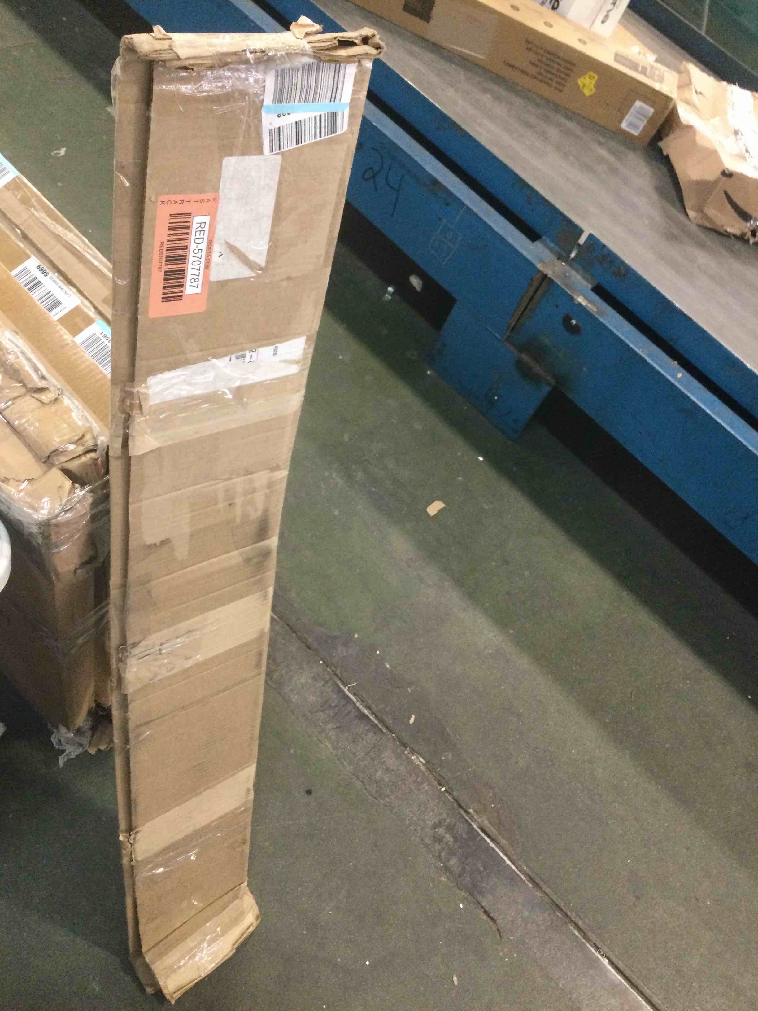 https://s3.amazonaws.com/lotting-images-prod/bidfta/RED5707787_1706808734233.jpeg