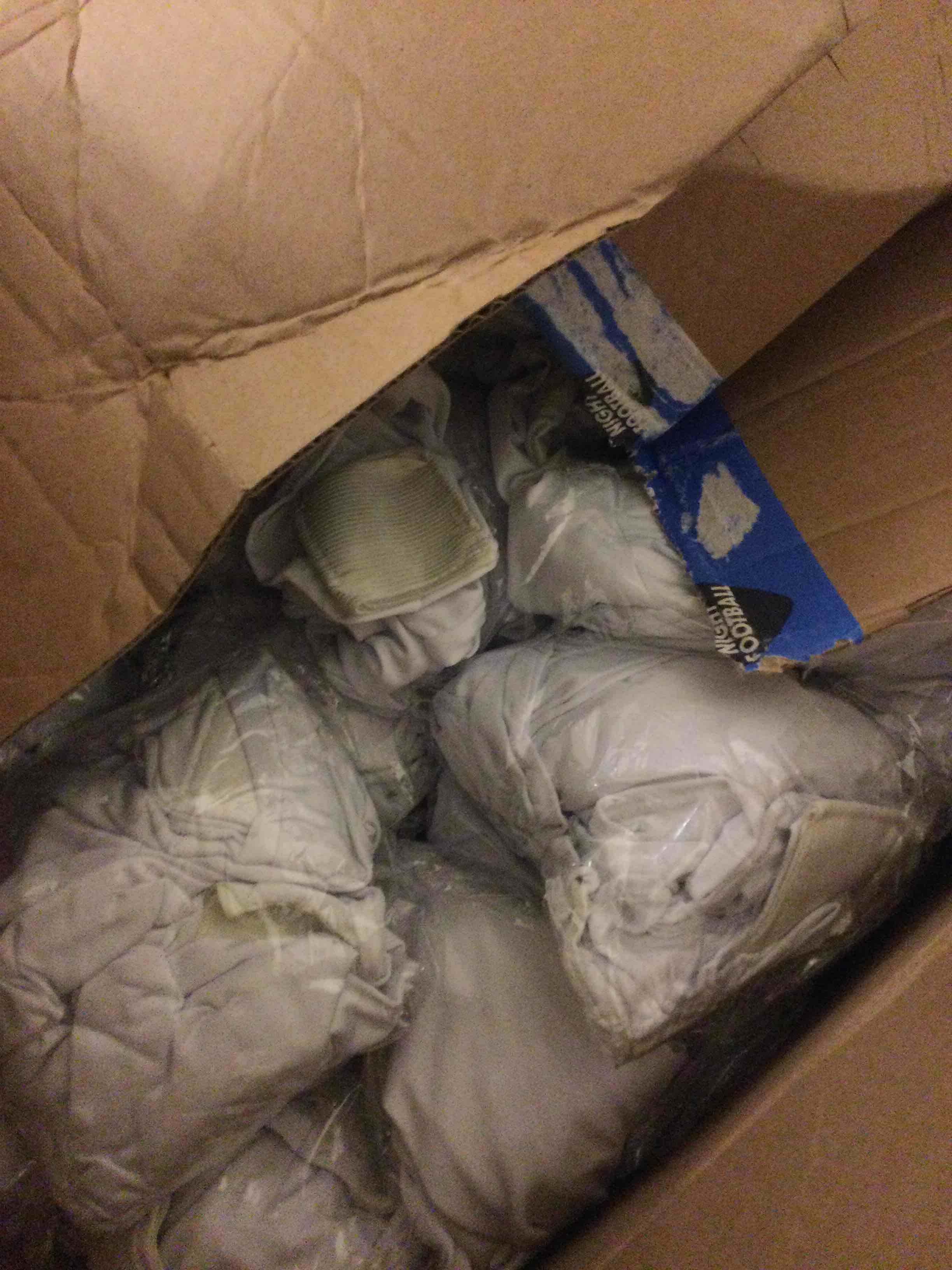 https://s3.amazonaws.com/lotting-images-prod/bidfta/RED5713240_1760109661199.jpeg