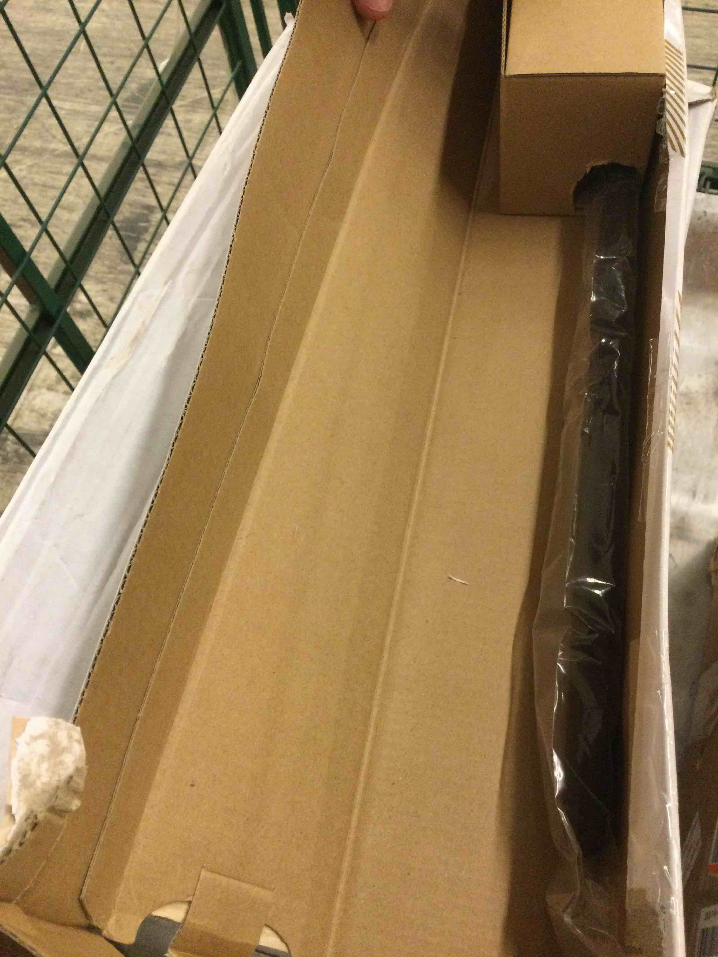 Condition photo showing Good Condition for origin21 Veda 18 in towel bar matte black finish