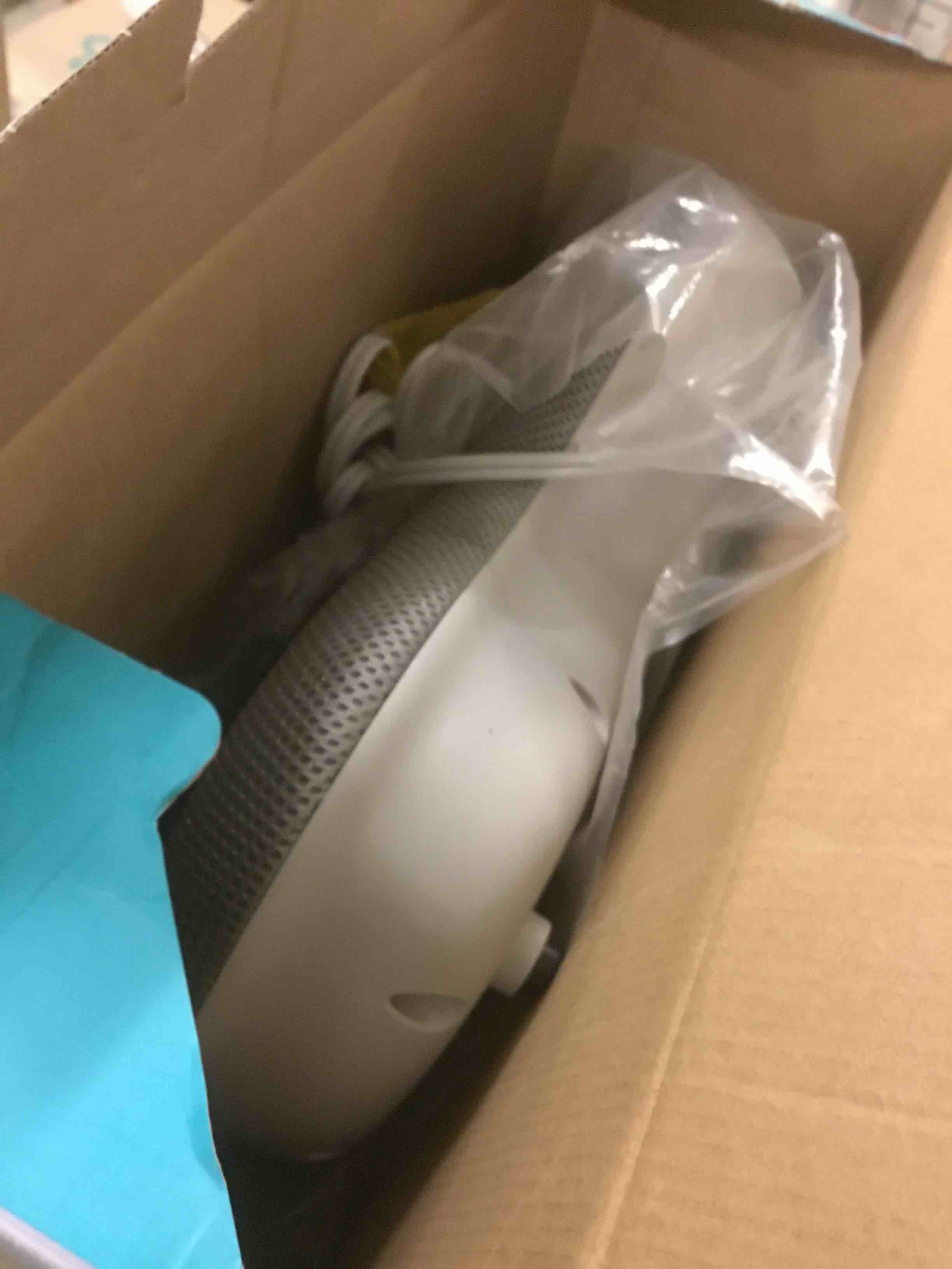 https://s3.amazonaws.com/lotting-images-prod/bidfta/RED5714657_1750974250416.jpeg