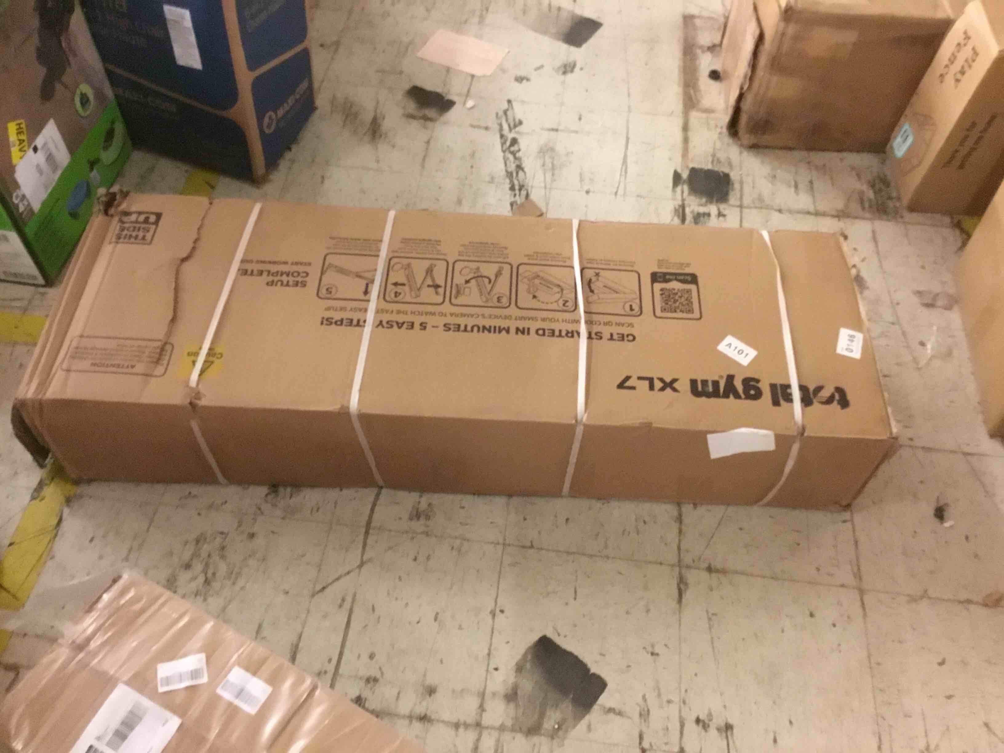 https://s3.amazonaws.com/lotting-images-prod/bidfta/RED5714679_1751562665141.jpeg