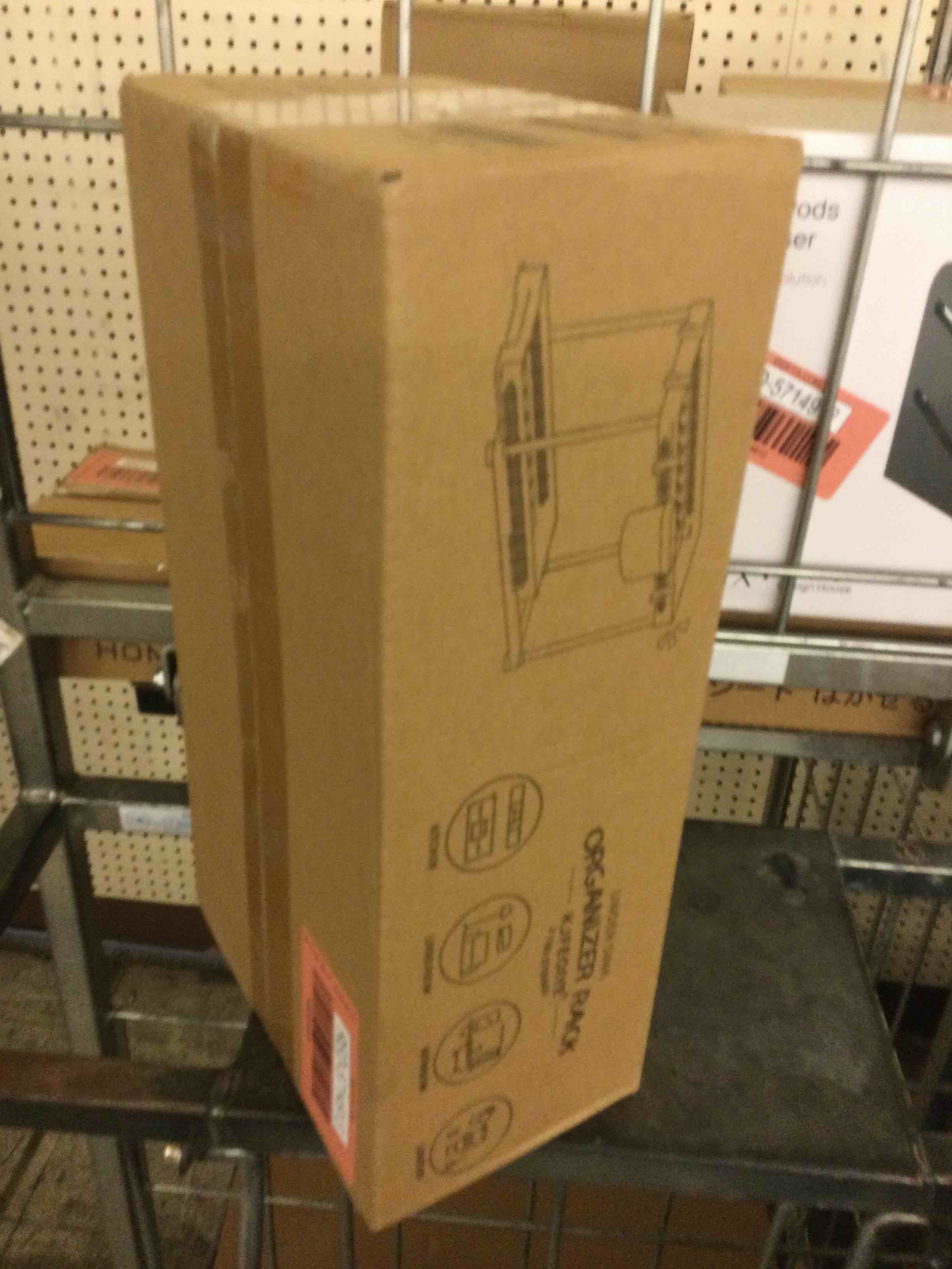 https://s3.amazonaws.com/lotting-images-prod/bidfta/RED5714913_1753889753487.jpeg
