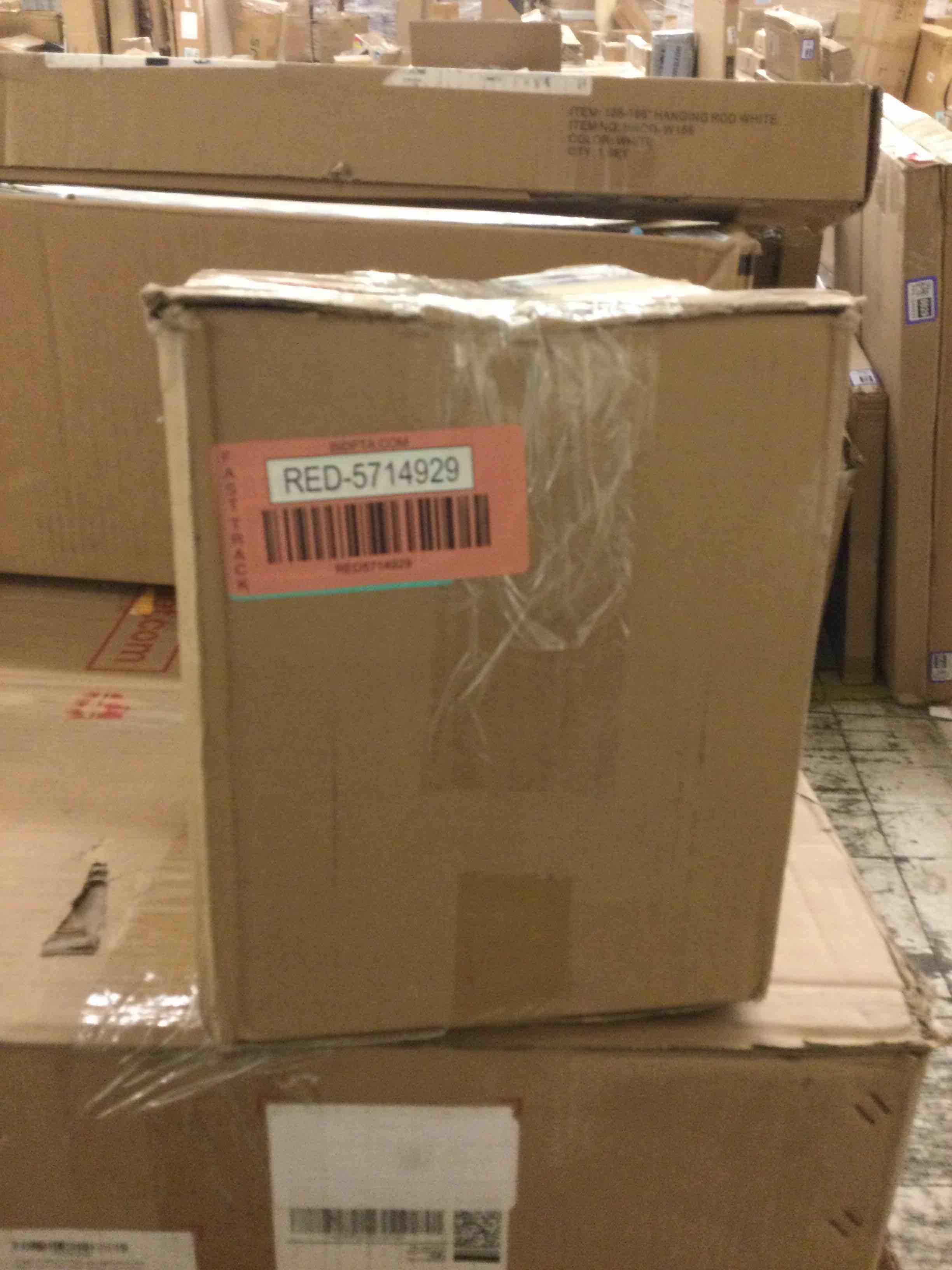 https://s3.amazonaws.com/lotting-images-prod/bidfta/RED5714929_1753897874144.jpeg