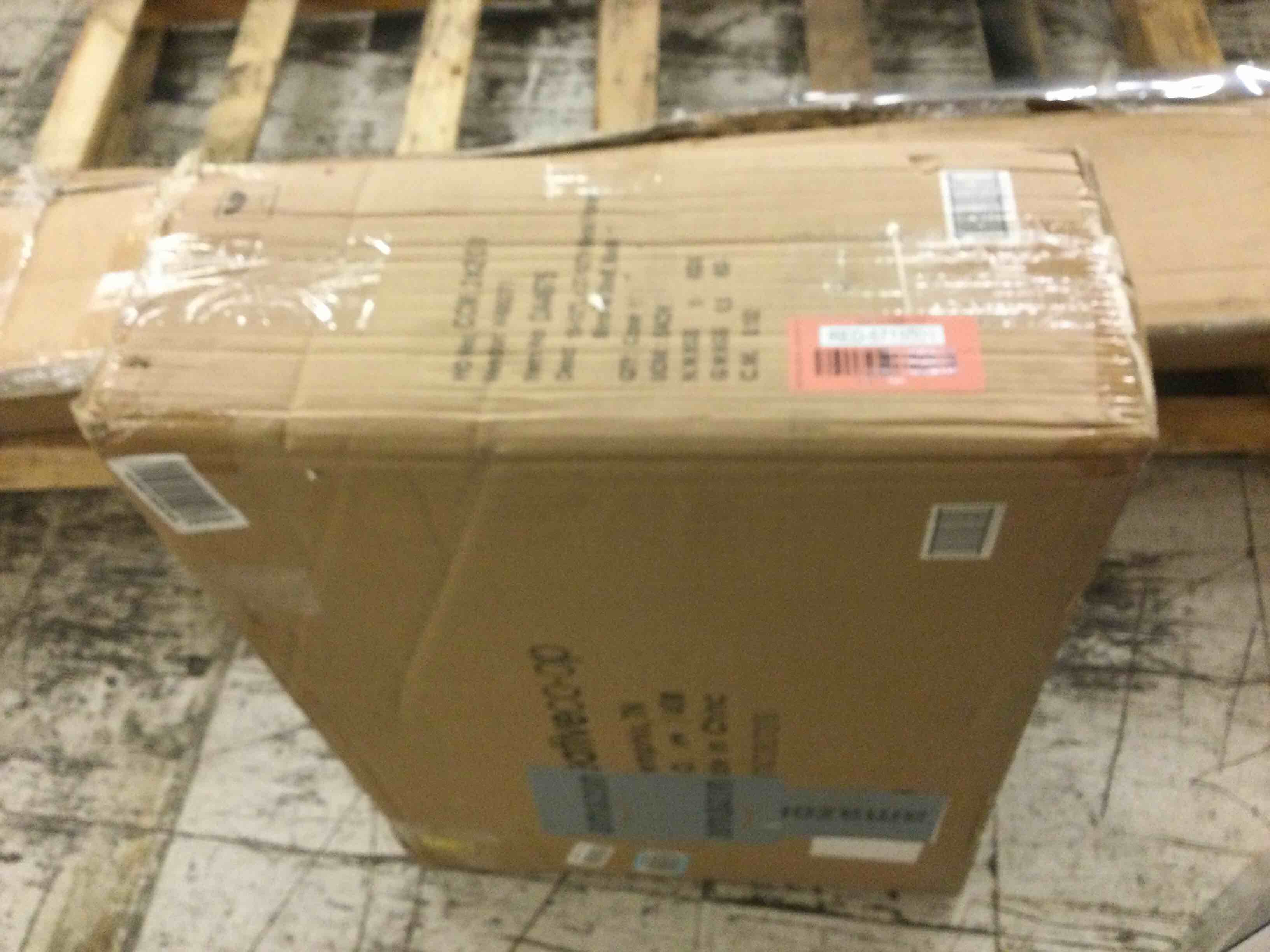 https://s3.amazonaws.com/lotting-images-prod/bidfta/RED5715001_1754513339882.jpeg
