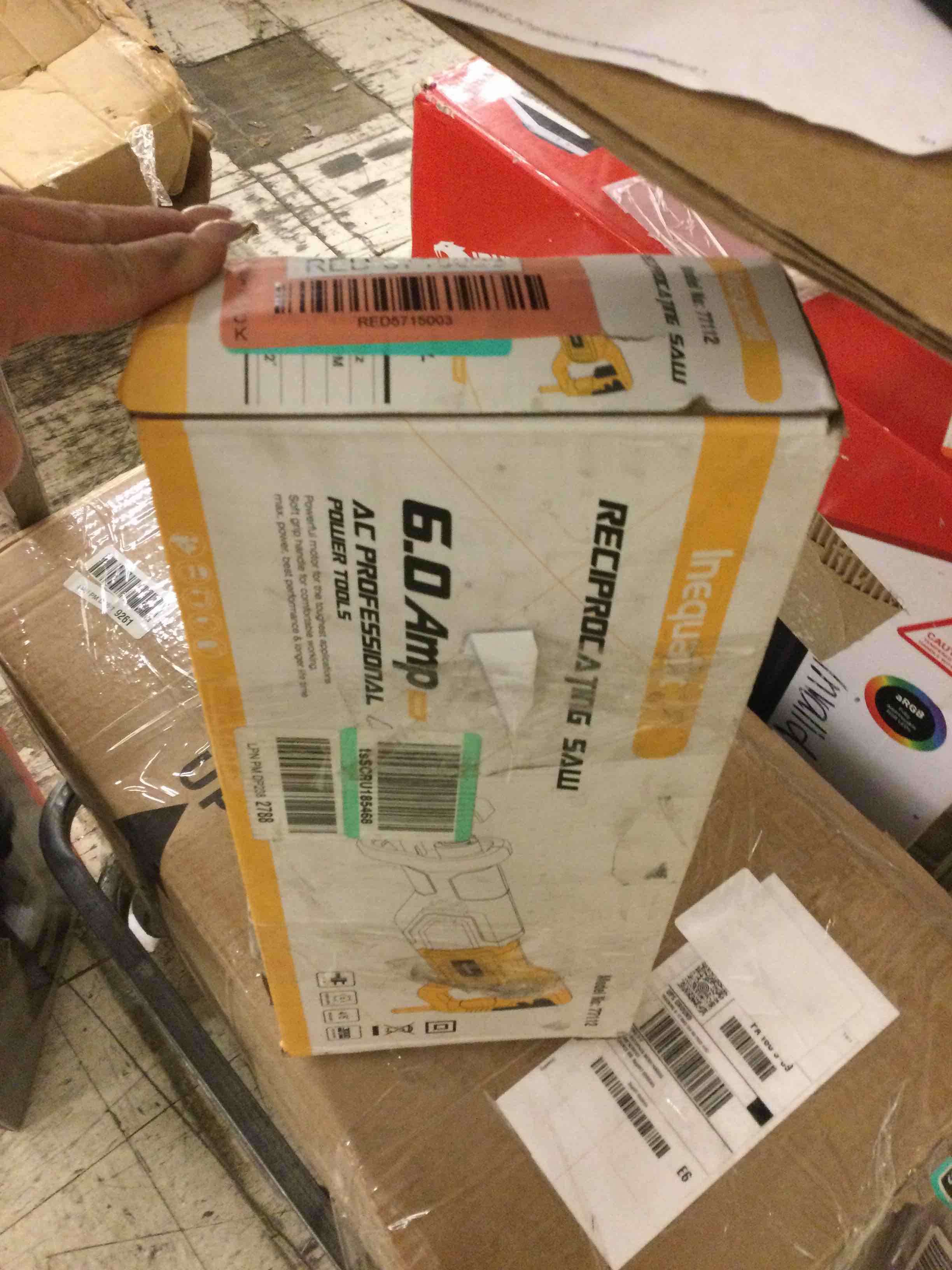 https://s3.amazonaws.com/lotting-images-prod/bidfta/RED5715003_1754513793960.jpeg