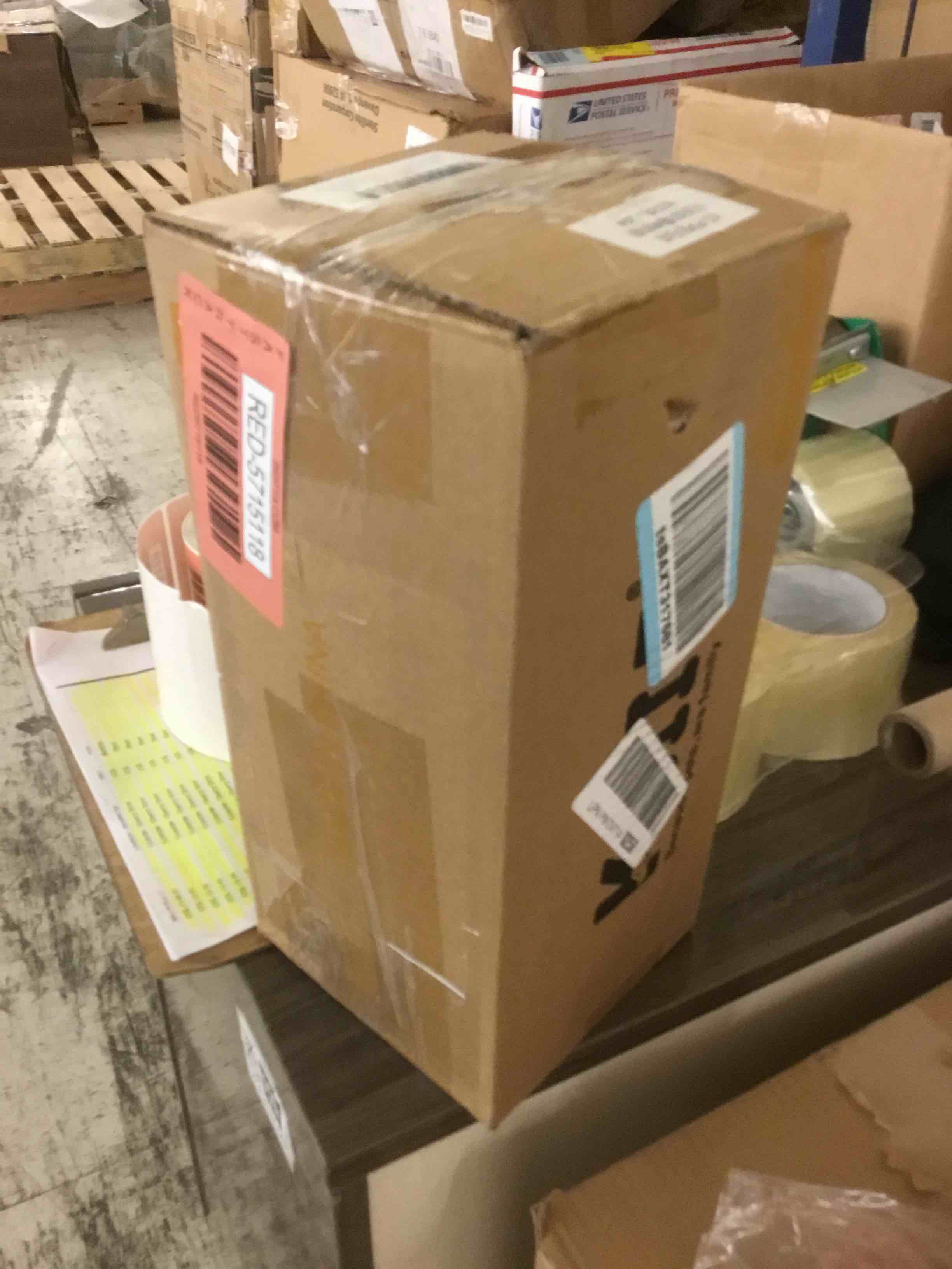 https://s3.amazonaws.com/lotting-images-prod/bidfta/RED5715118_1755697544111.jpeg