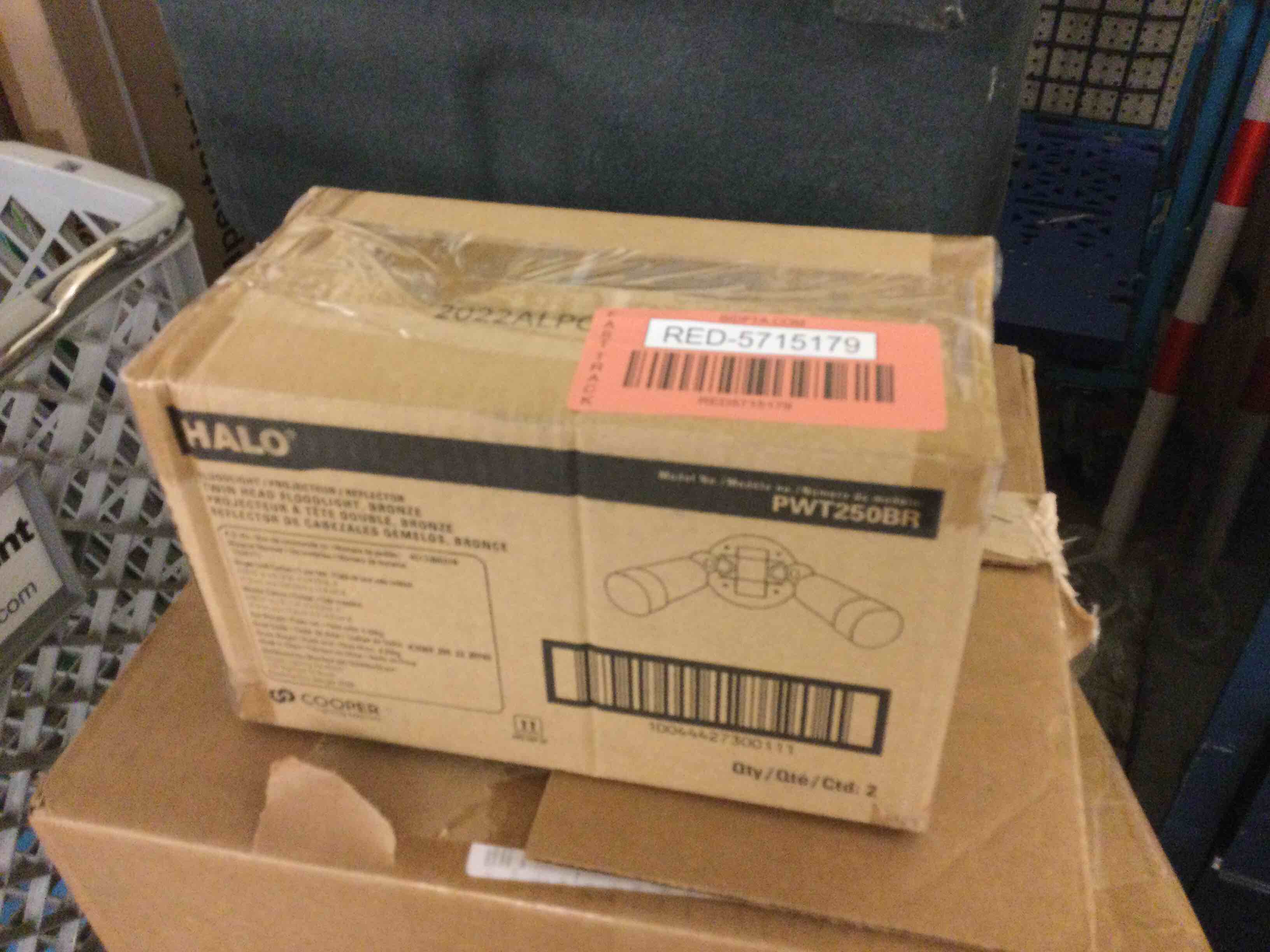 https://s3.amazonaws.com/lotting-images-prod/bidfta/RED5715179_1756133077662.jpeg