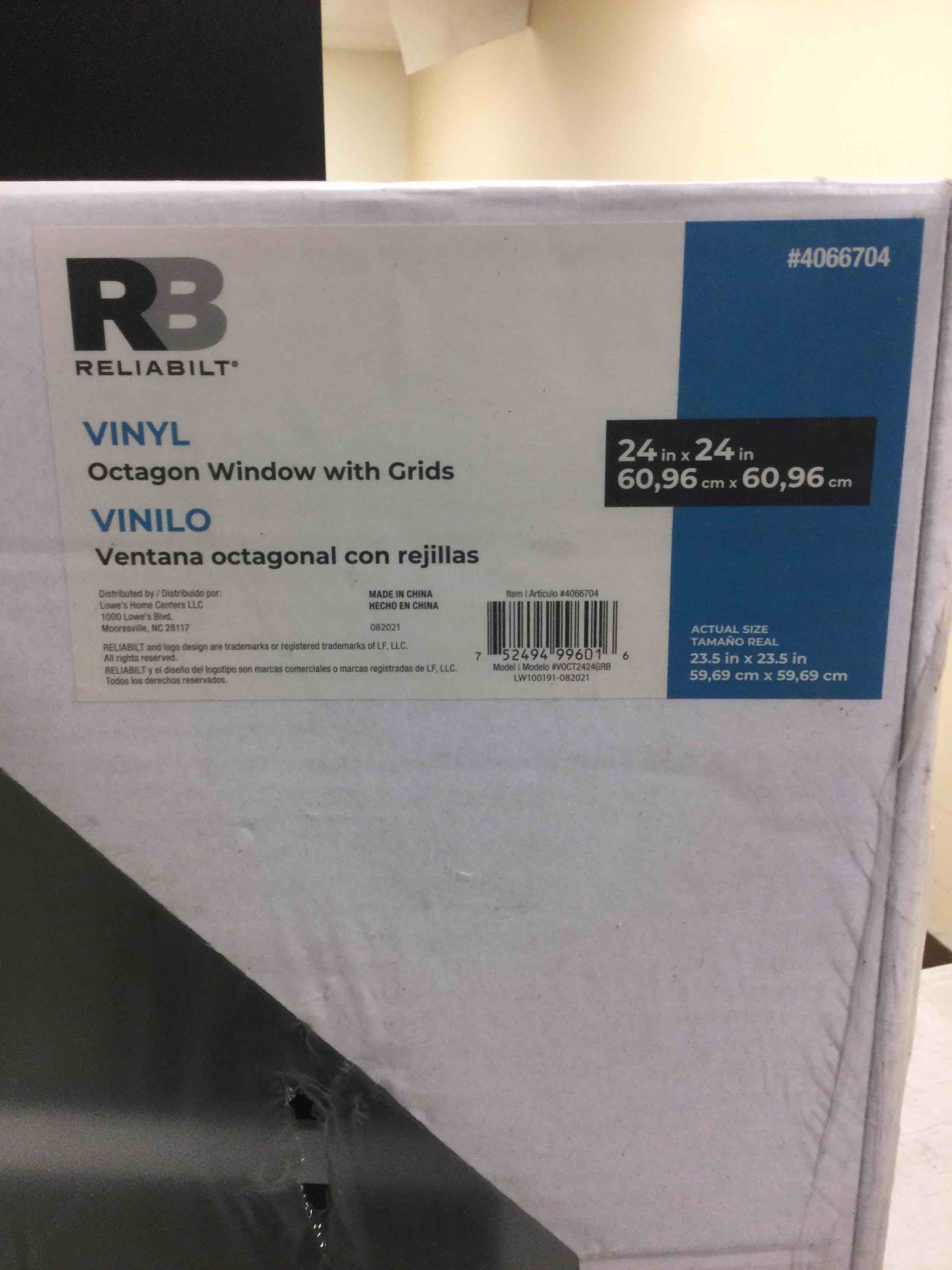 https://s3.amazonaws.com/lotting-images-prod/bidfta/RED5715181_1756133915996.jpeg