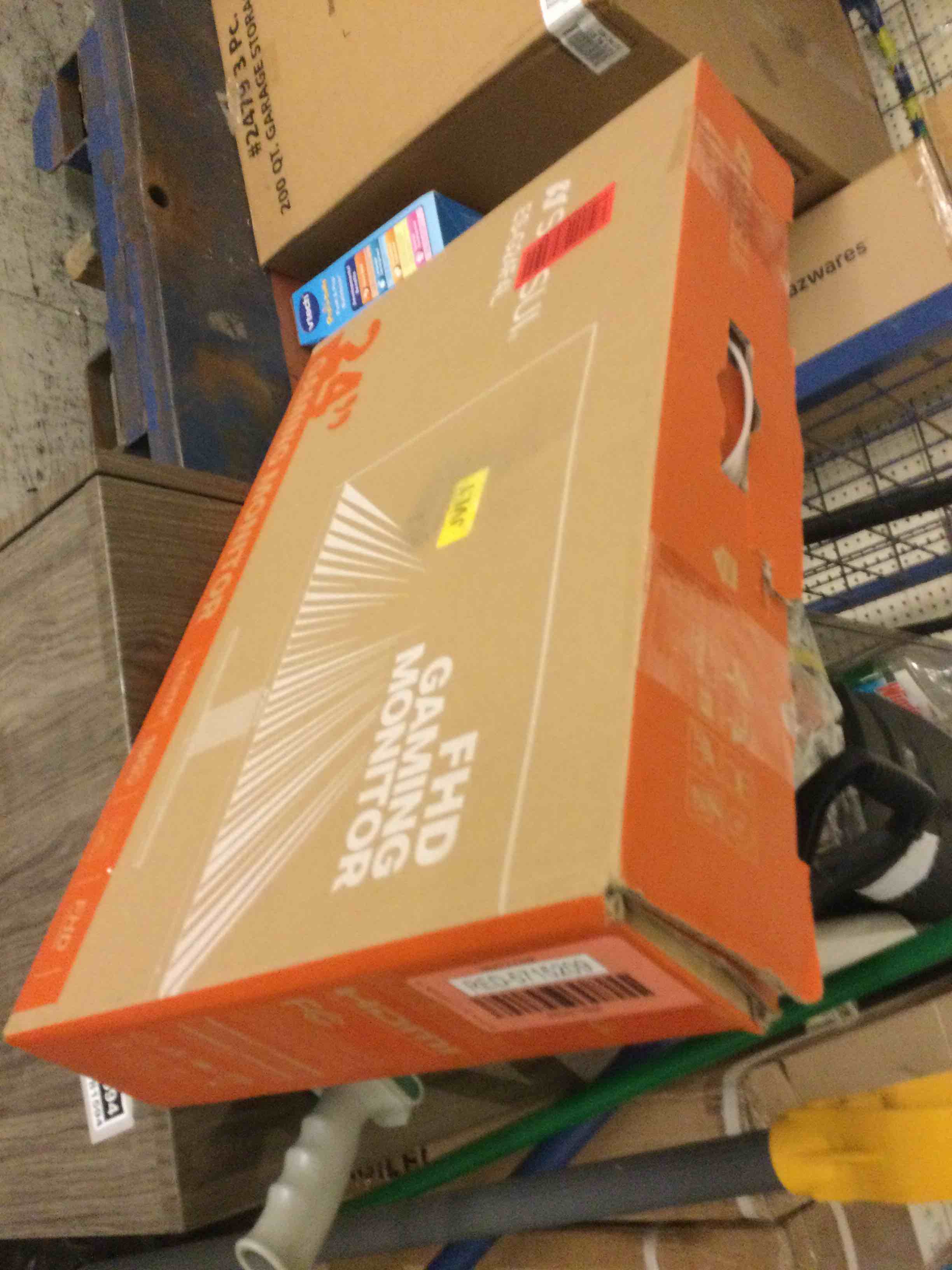 https://s3.amazonaws.com/lotting-images-prod/bidfta/RED5715209_1756245553196.jpeg