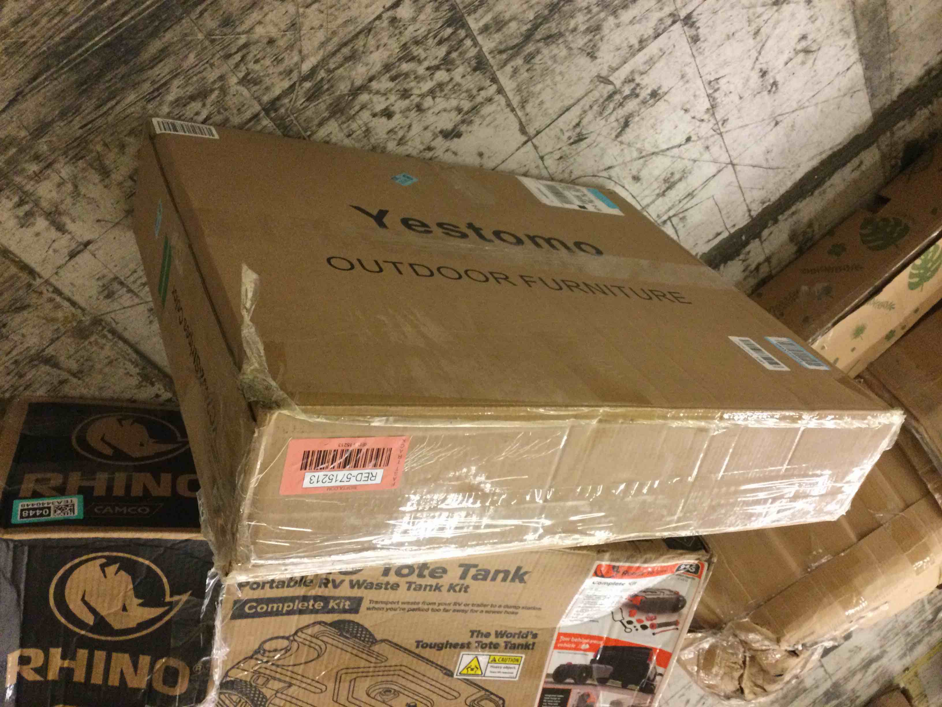 https://s3.amazonaws.com/lotting-images-prod/bidfta/RED5715213_1756321739294.jpeg