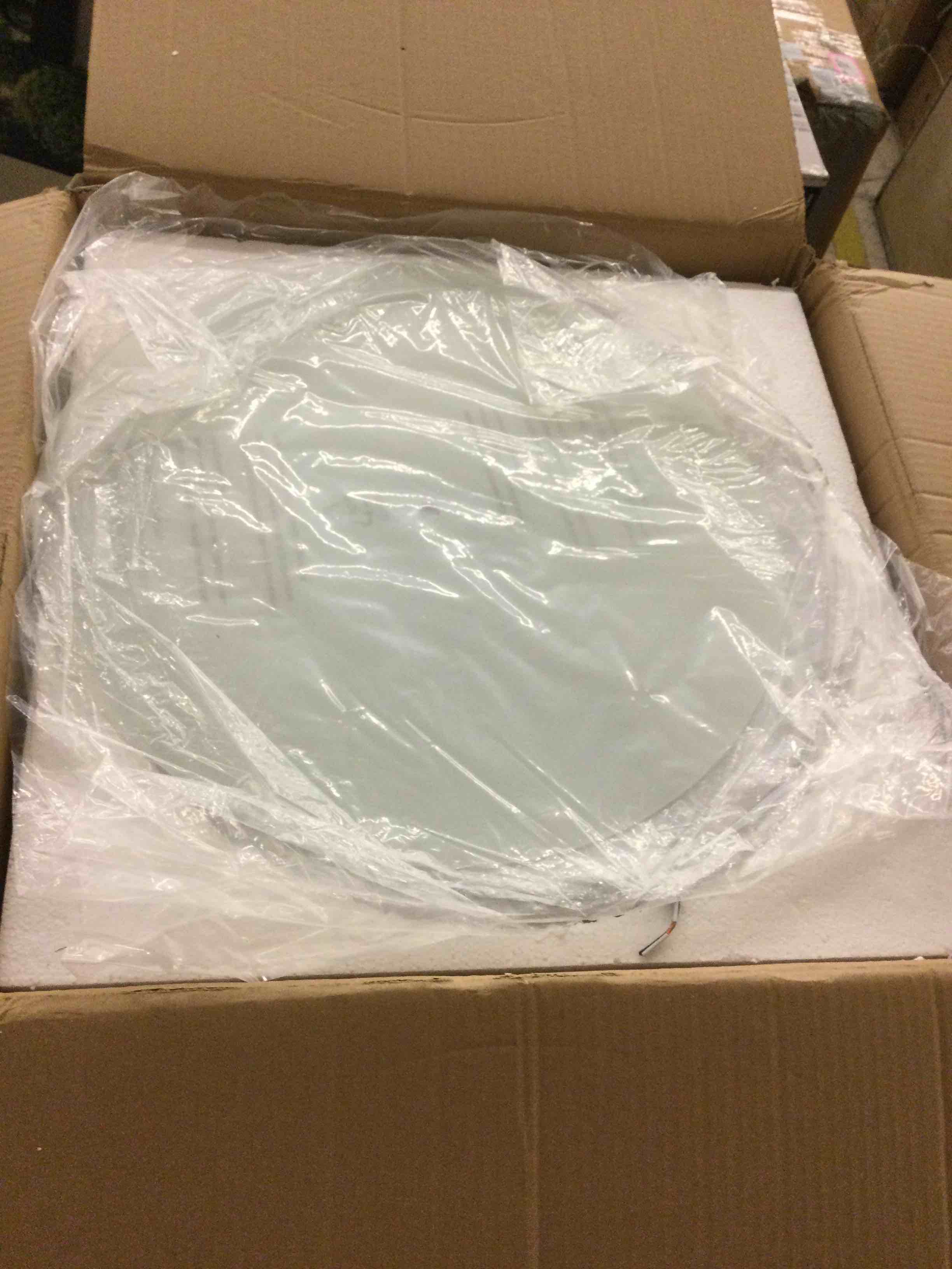 https://s3.amazonaws.com/lotting-images-prod/bidfta/RED5715323_1757531070795.jpeg