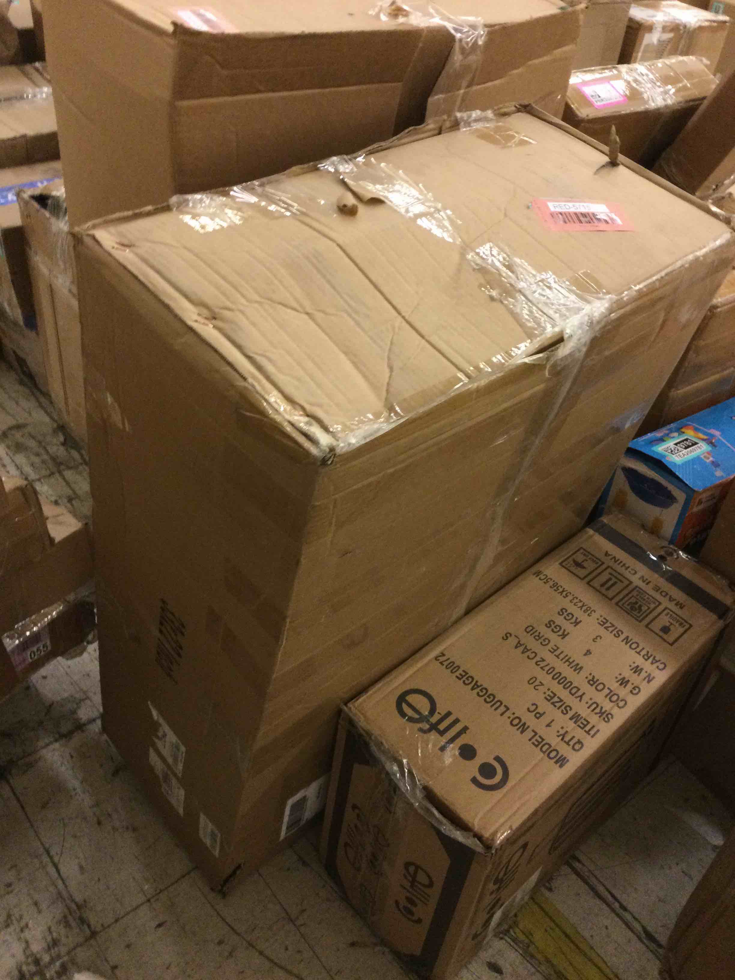 https://s3.amazonaws.com/lotting-images-prod/bidfta/RED5715344_1758045586833.jpeg