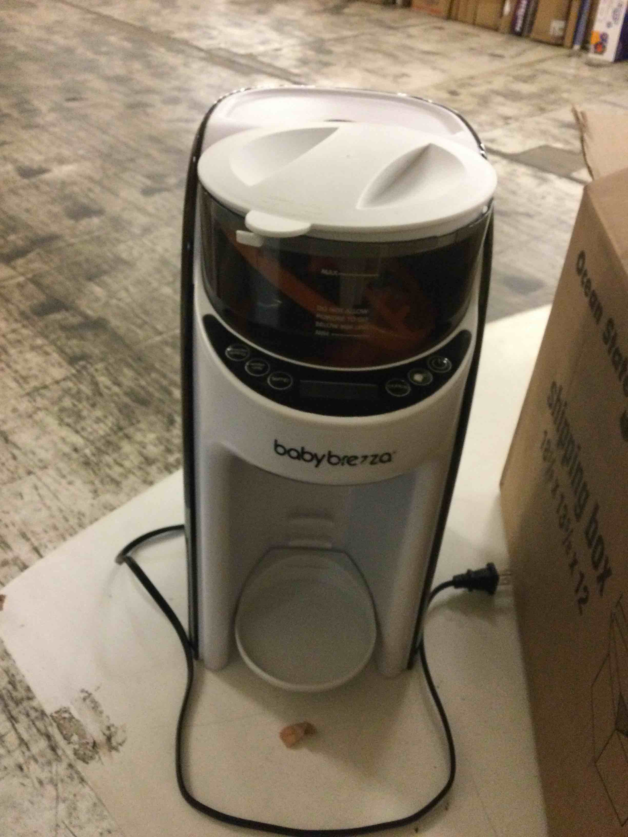 Condition photo showing Good Condition for baby brezza new and improved formula pro advanced formula dispenser machine - automatically mix a warm formula bottle instantly - easily make bottle with automatic powder blending, white