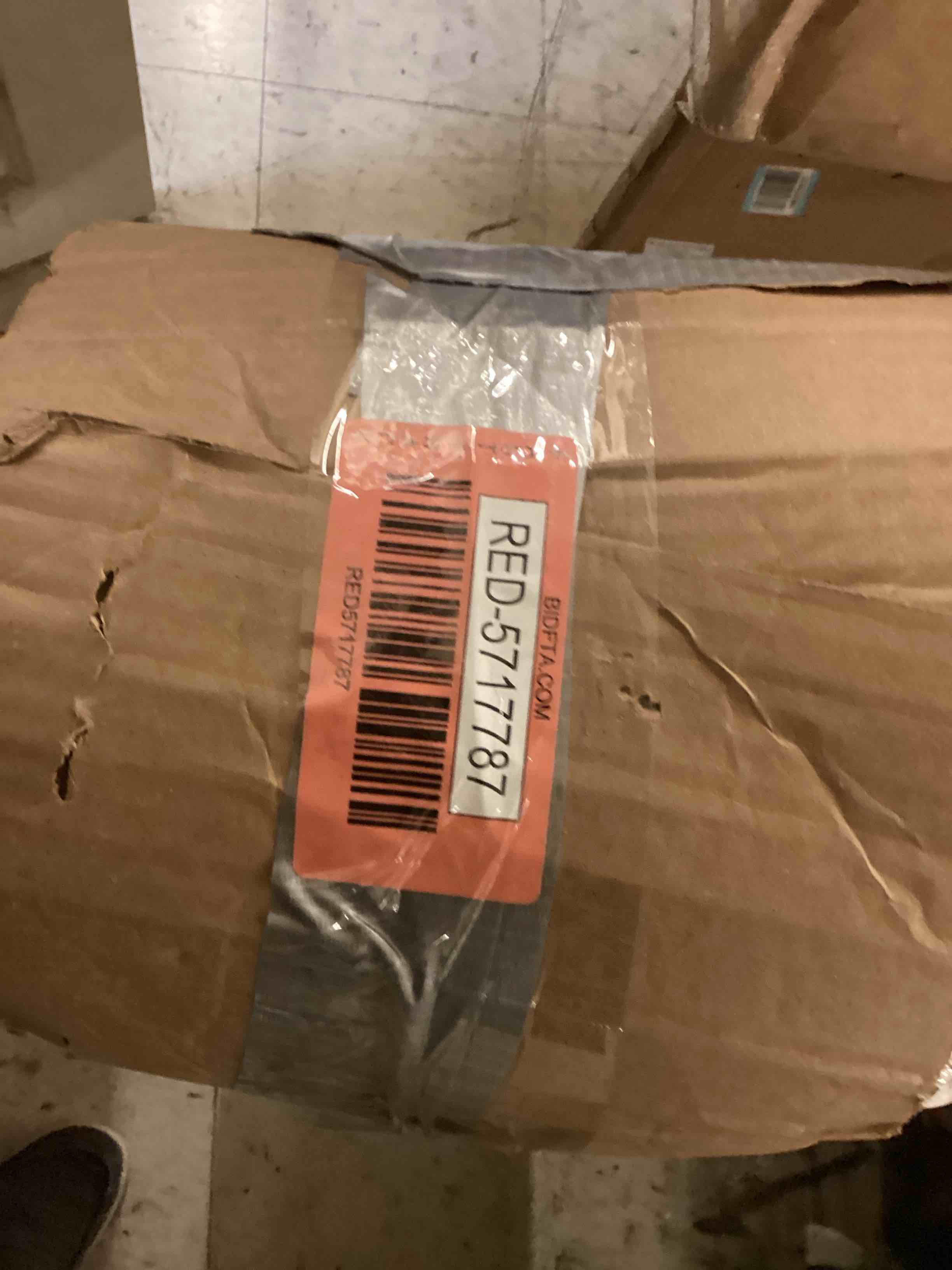 https://s3.amazonaws.com/lotting-images-prod/bidfta/RED5717787_1778266105795.jpeg