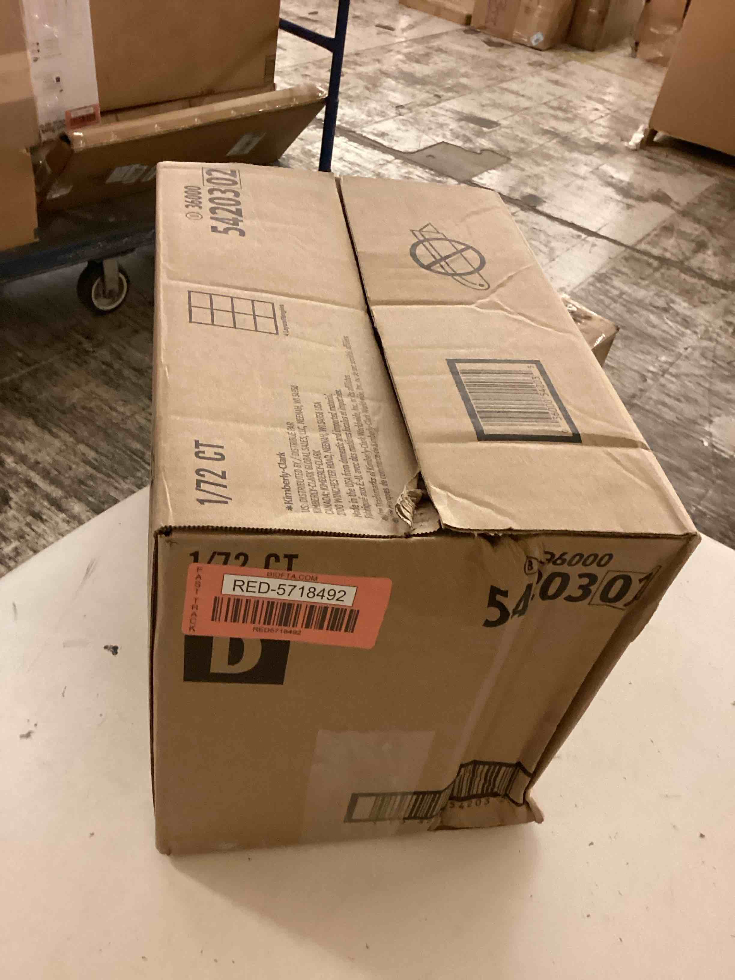 https://s3.amazonaws.com/lotting-images-prod/bidfta/RED5718492_1779899969265.jpeg