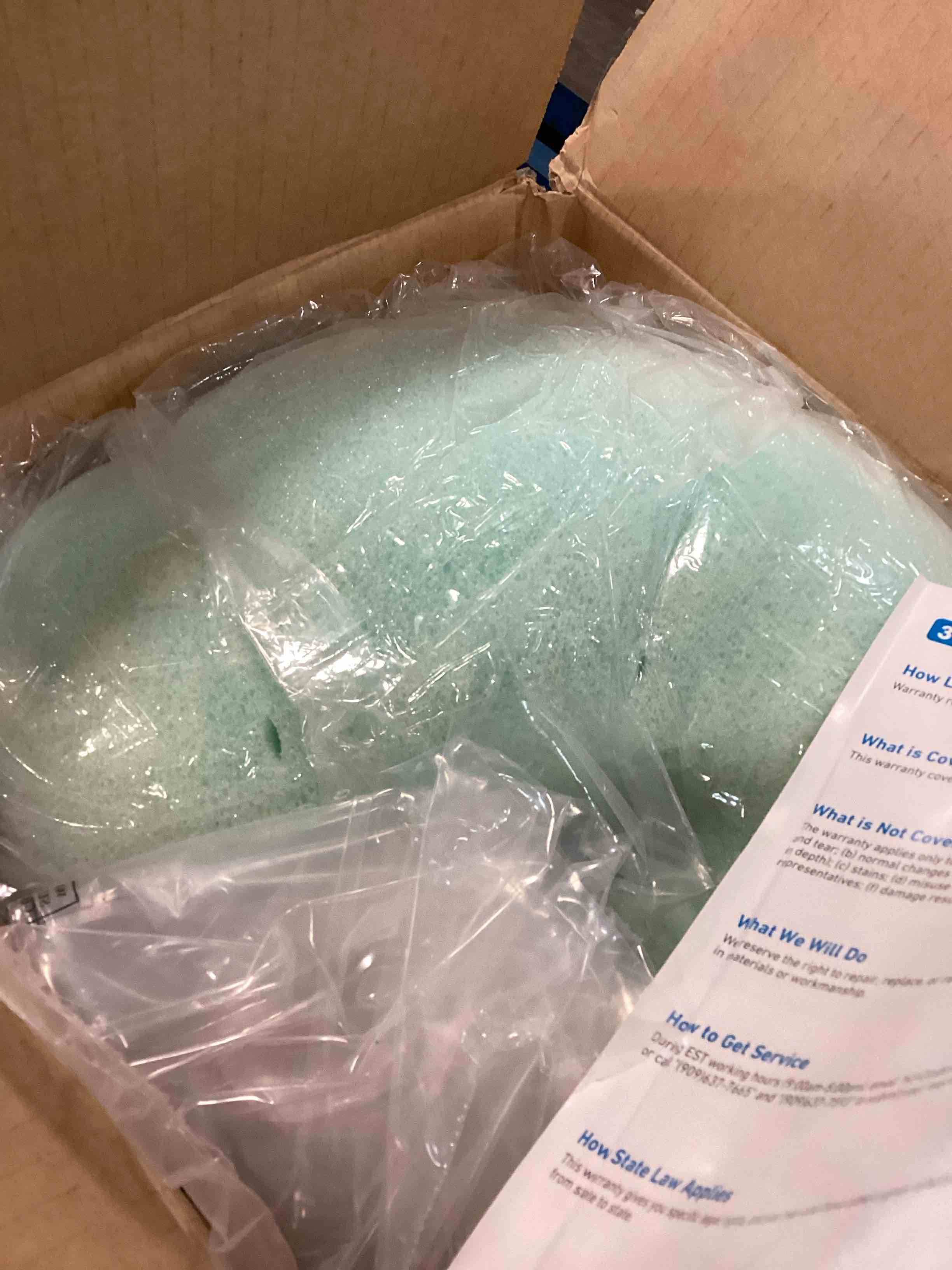 https://s3.amazonaws.com/lotting-images-prod/bidfta/RED5721441_1715602354655.jpeg