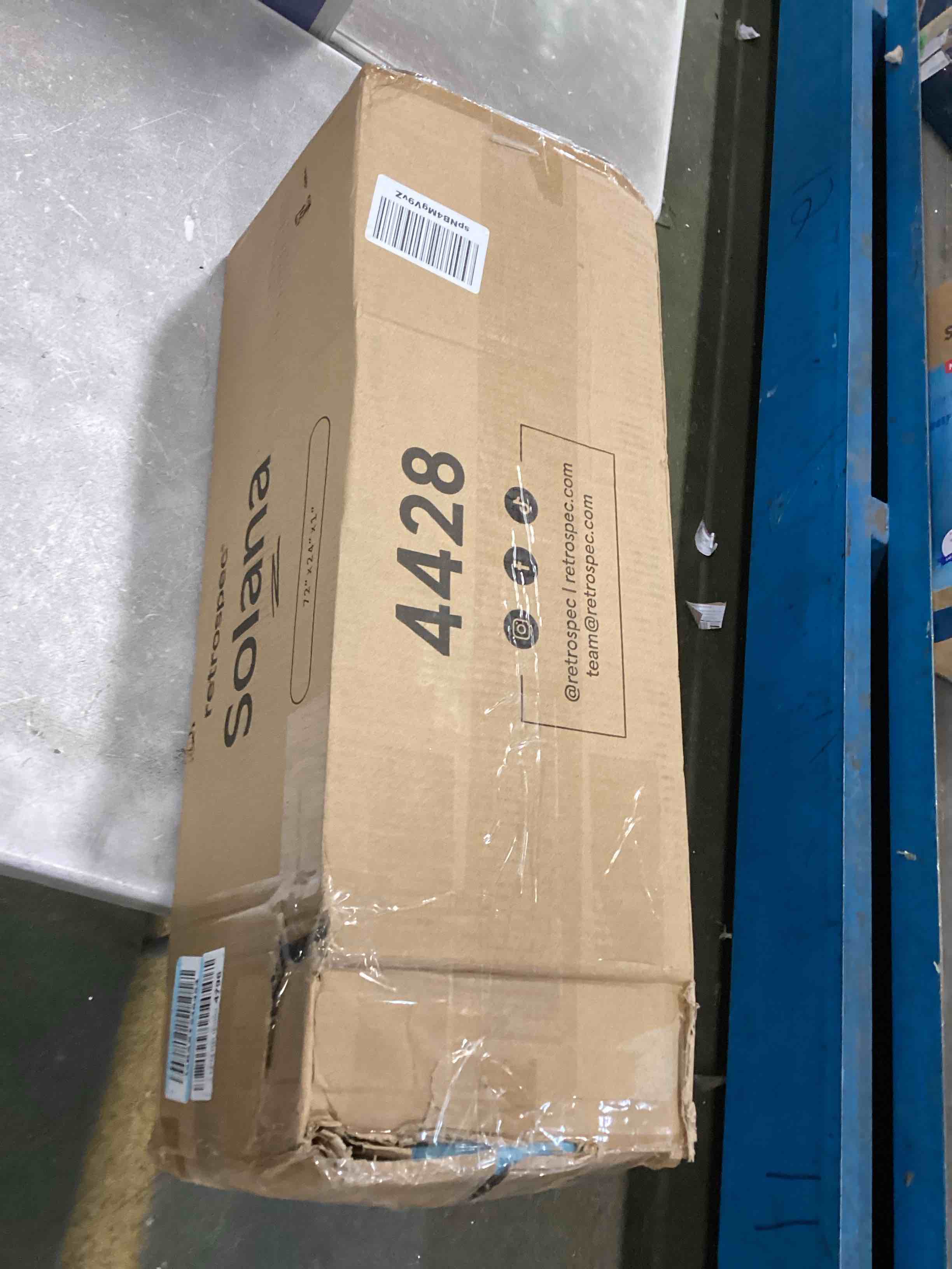 https://s3.amazonaws.com/lotting-images-prod/bidfta/RED5721466_1715604532729.jpeg