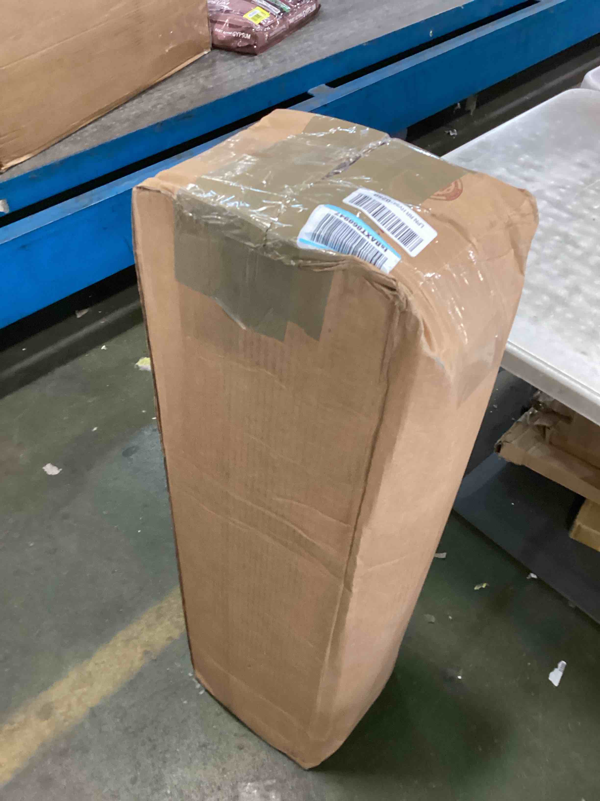 https://s3.amazonaws.com/lotting-images-prod/bidfta/RED5721784_1715699781253.jpeg