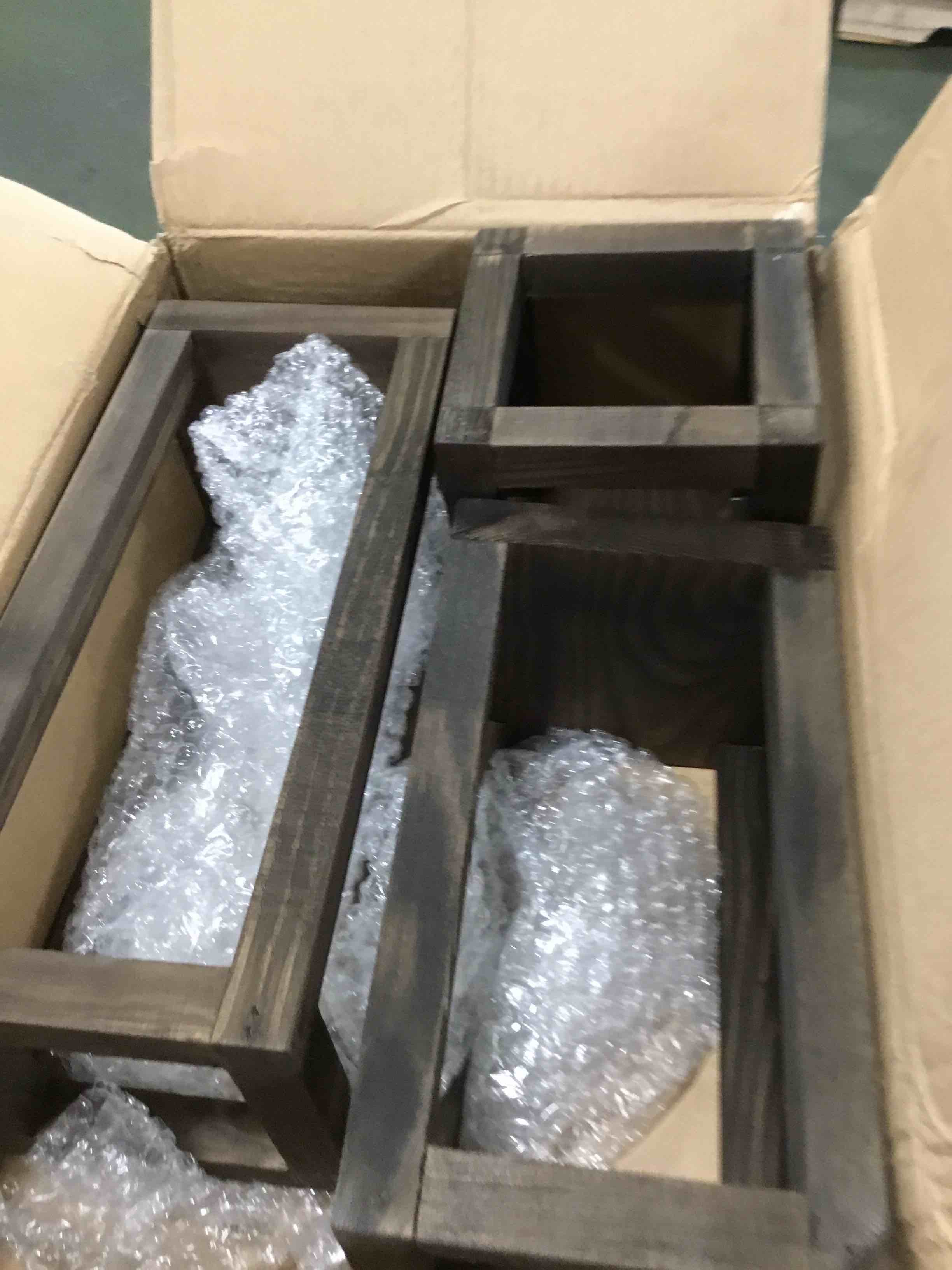 https://s3.amazonaws.com/lotting-images-prod/bidfta/RED5722161_1715862330367.jpeg