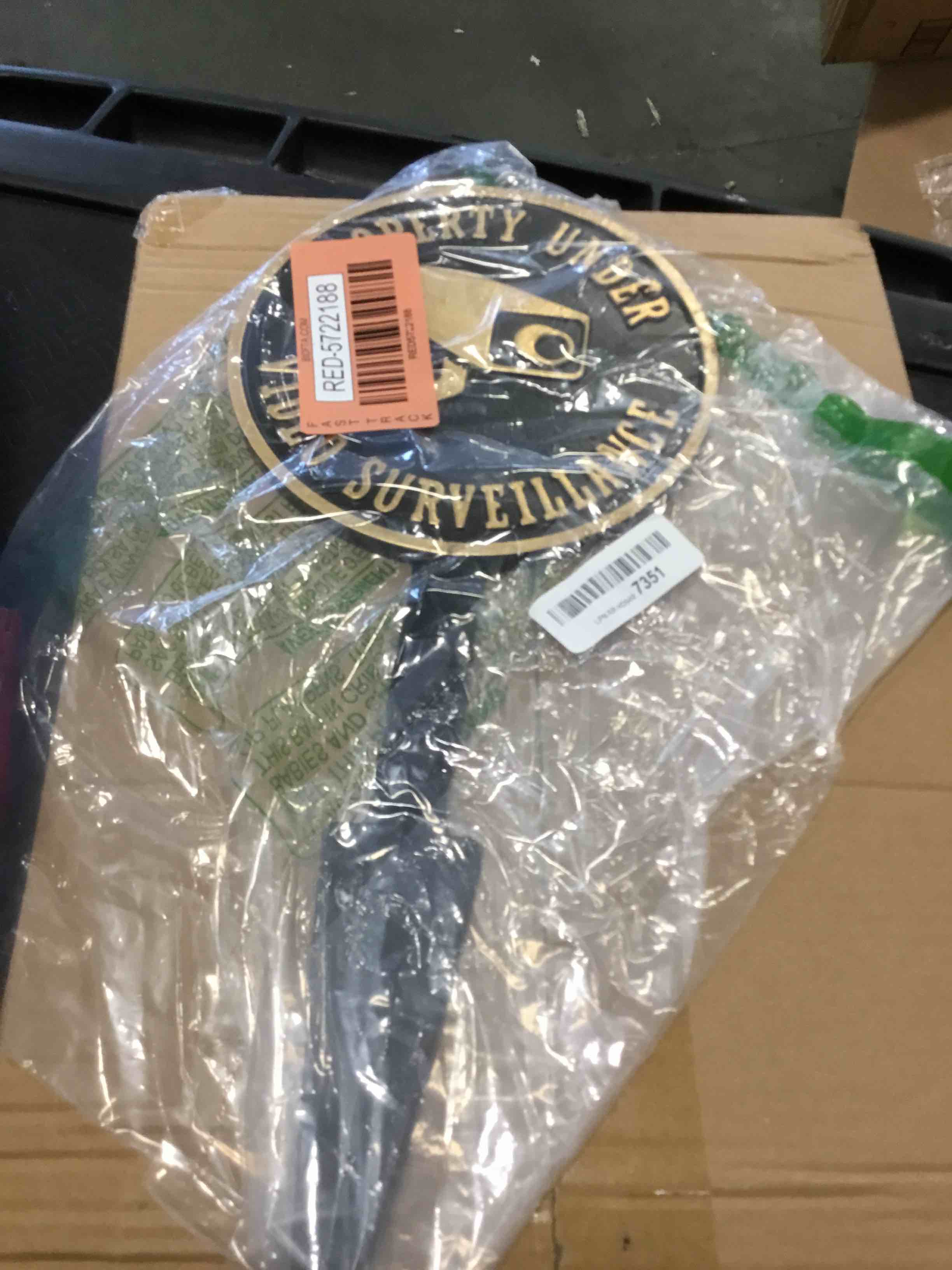 https://s3.amazonaws.com/lotting-images-prod/bidfta/RED5722188_1715864497163.jpeg