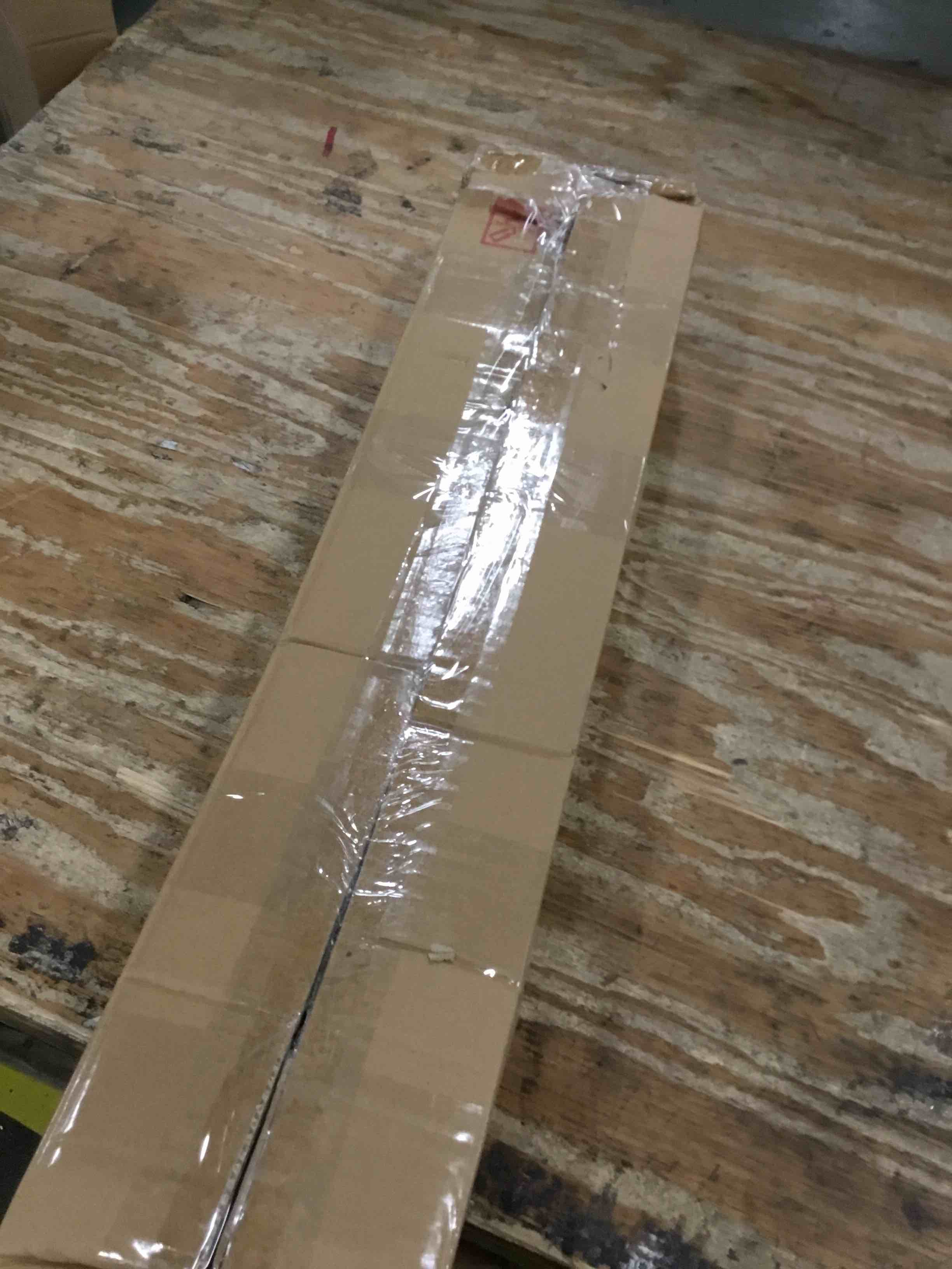 https://s3.amazonaws.com/lotting-images-prod/bidfta/RED5722363_1716292565714.jpeg