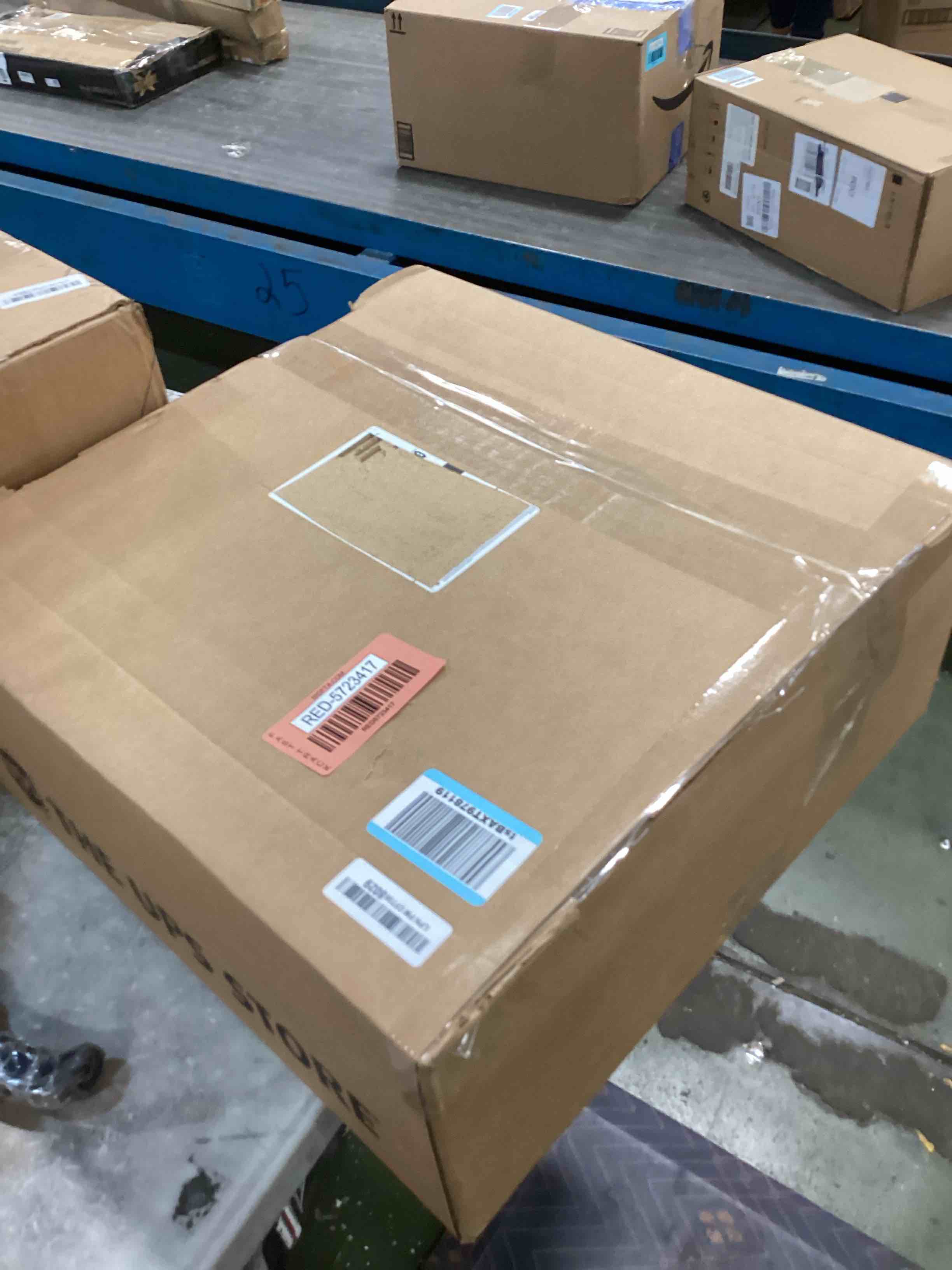 https://s3.amazonaws.com/lotting-images-prod/bidfta/RED5723417_1715008132314.jpeg