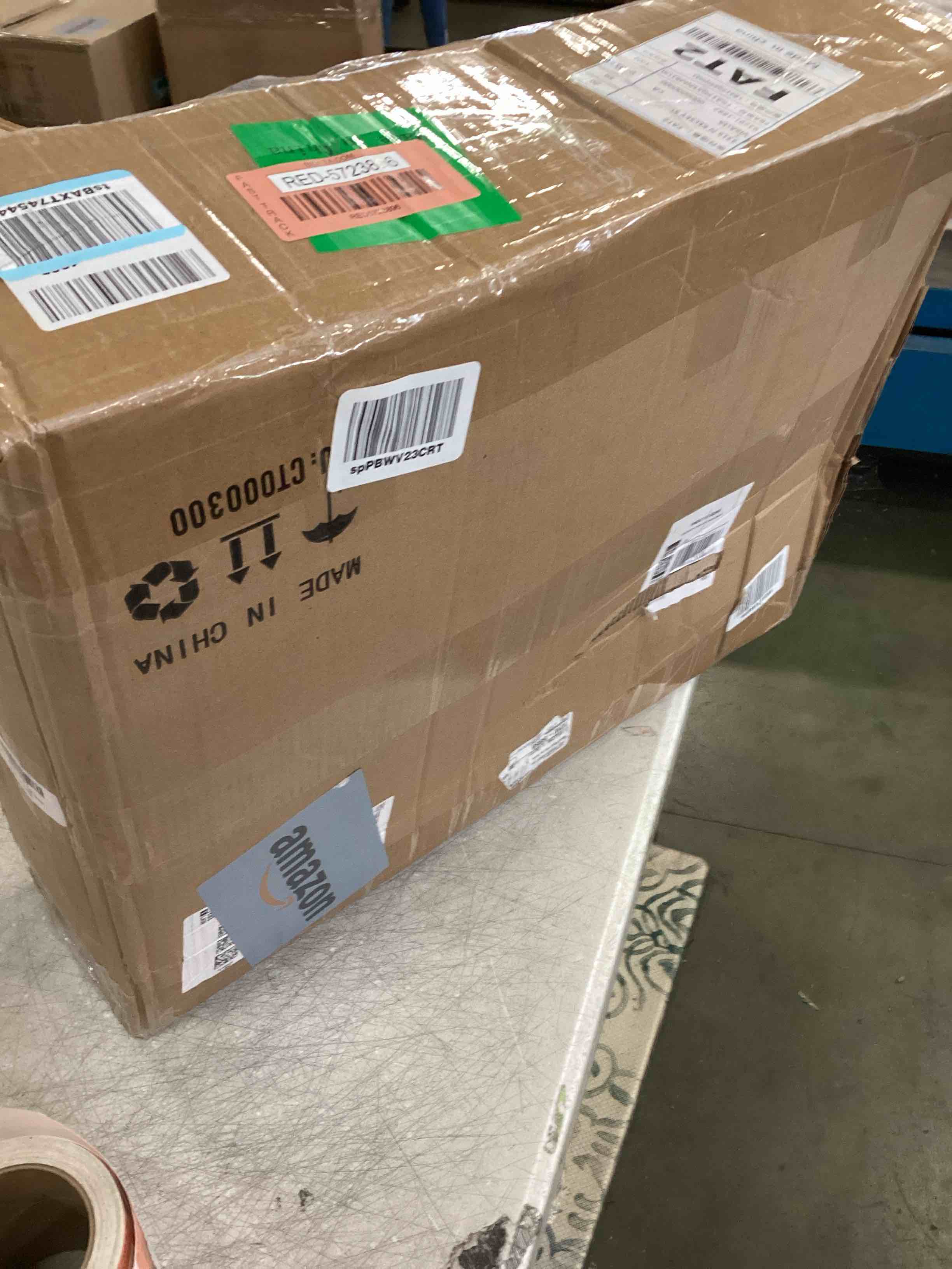 https://s3.amazonaws.com/lotting-images-prod/bidfta/RED5723896_1715172987546.jpeg