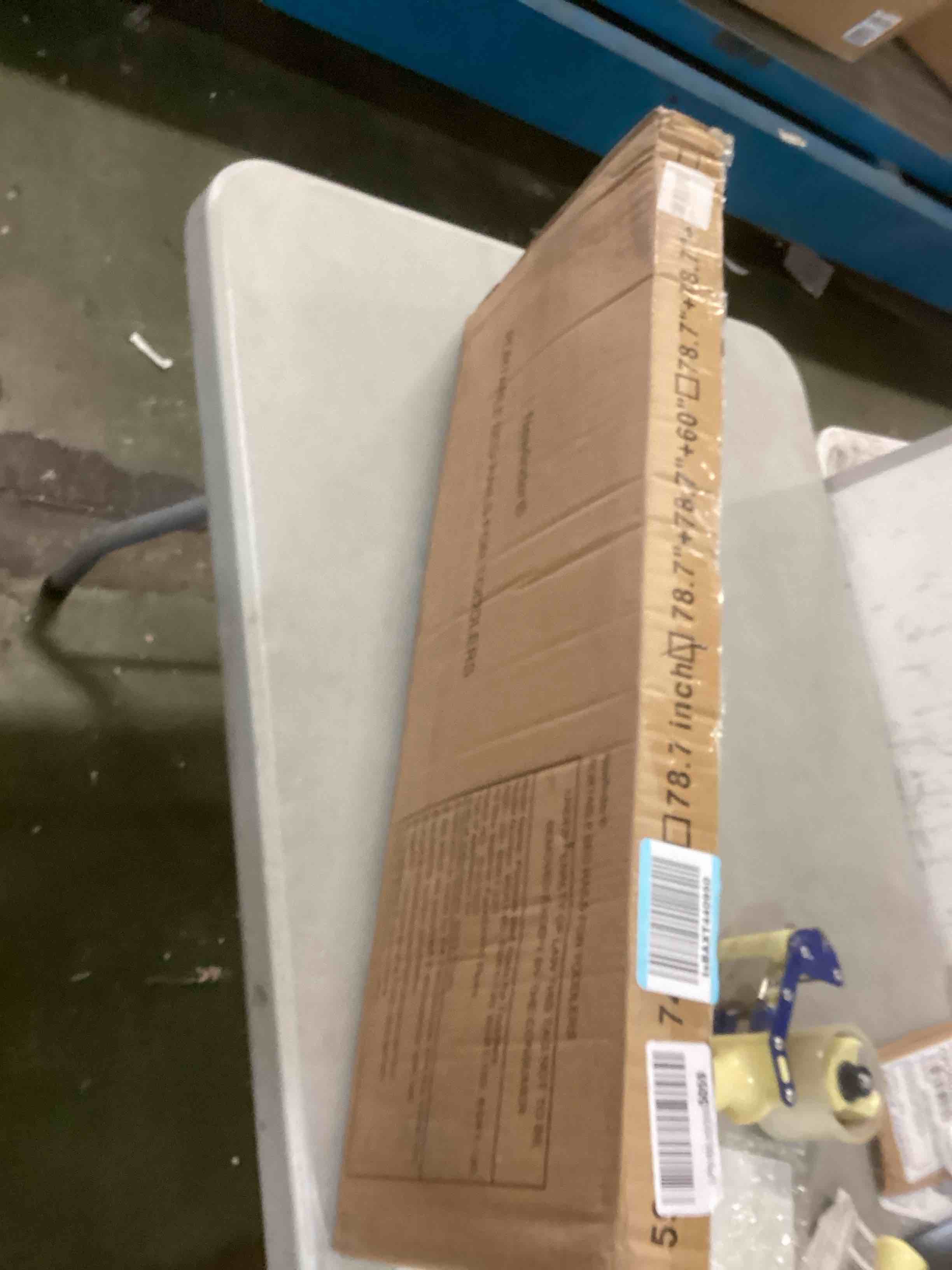 https://s3.amazonaws.com/lotting-images-prod/bidfta/RED5725257_1715109783421.jpeg