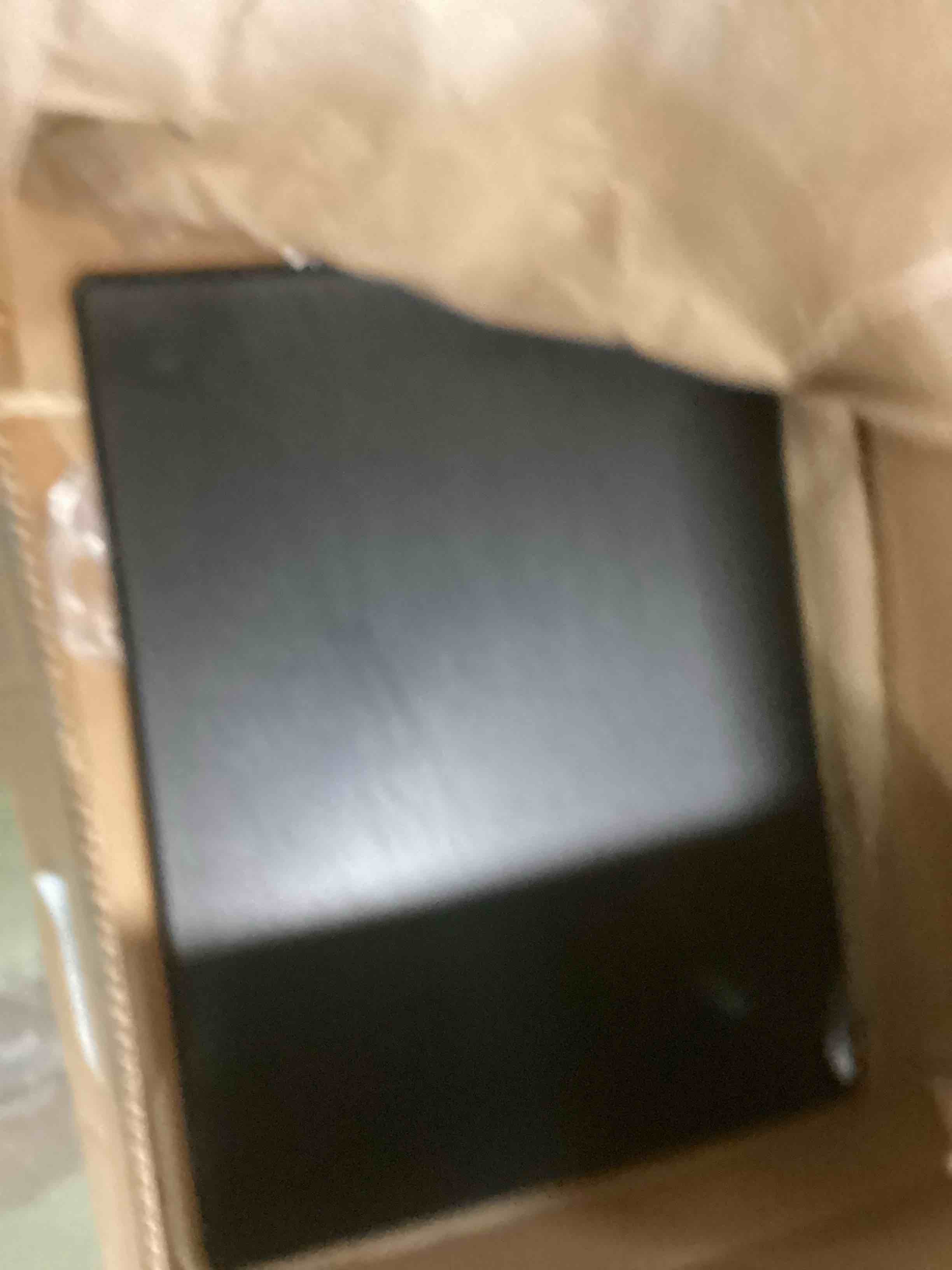 https://s3.amazonaws.com/lotting-images-prod/bidfta/RED5725433_1715180130502.jpeg