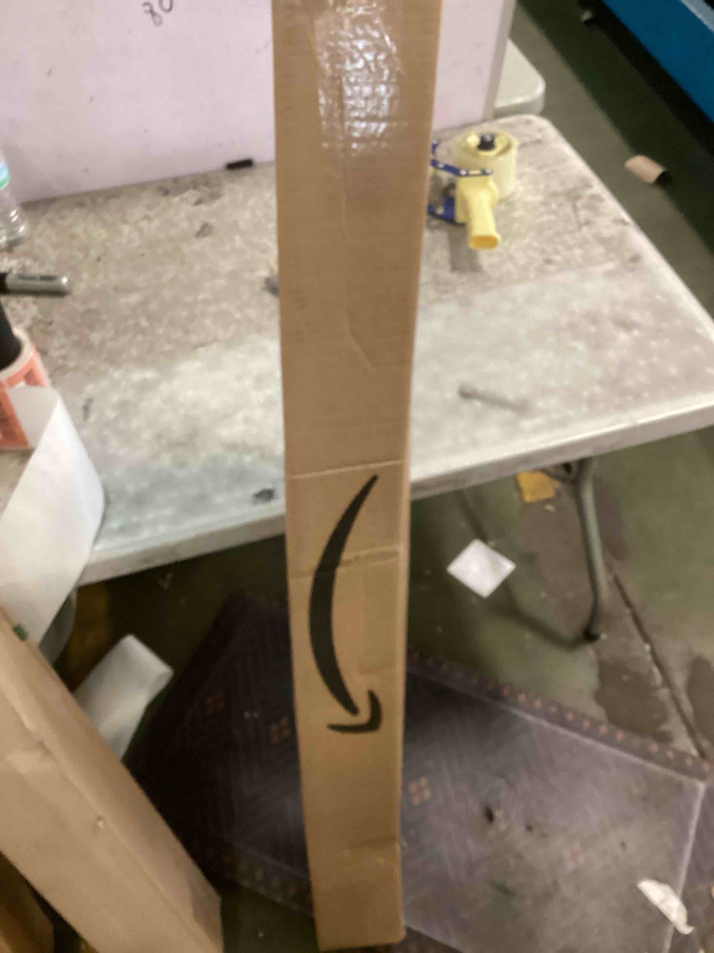 https://s3.amazonaws.com/lotting-images-prod/bidfta/RED5725564_1715193986551.jpeg