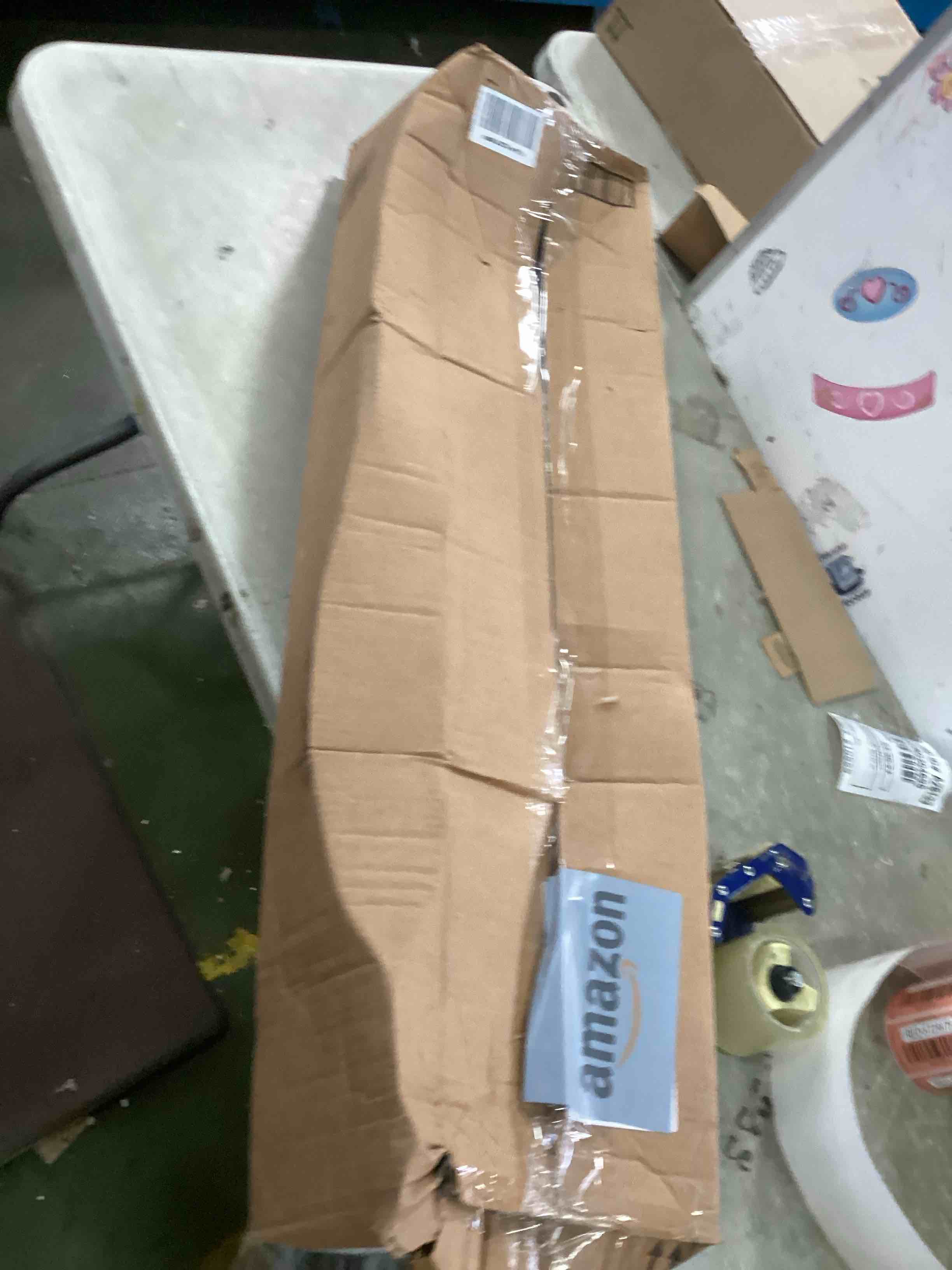 https://s3.amazonaws.com/lotting-images-prod/bidfta/RED5725670_1715260303367.jpeg