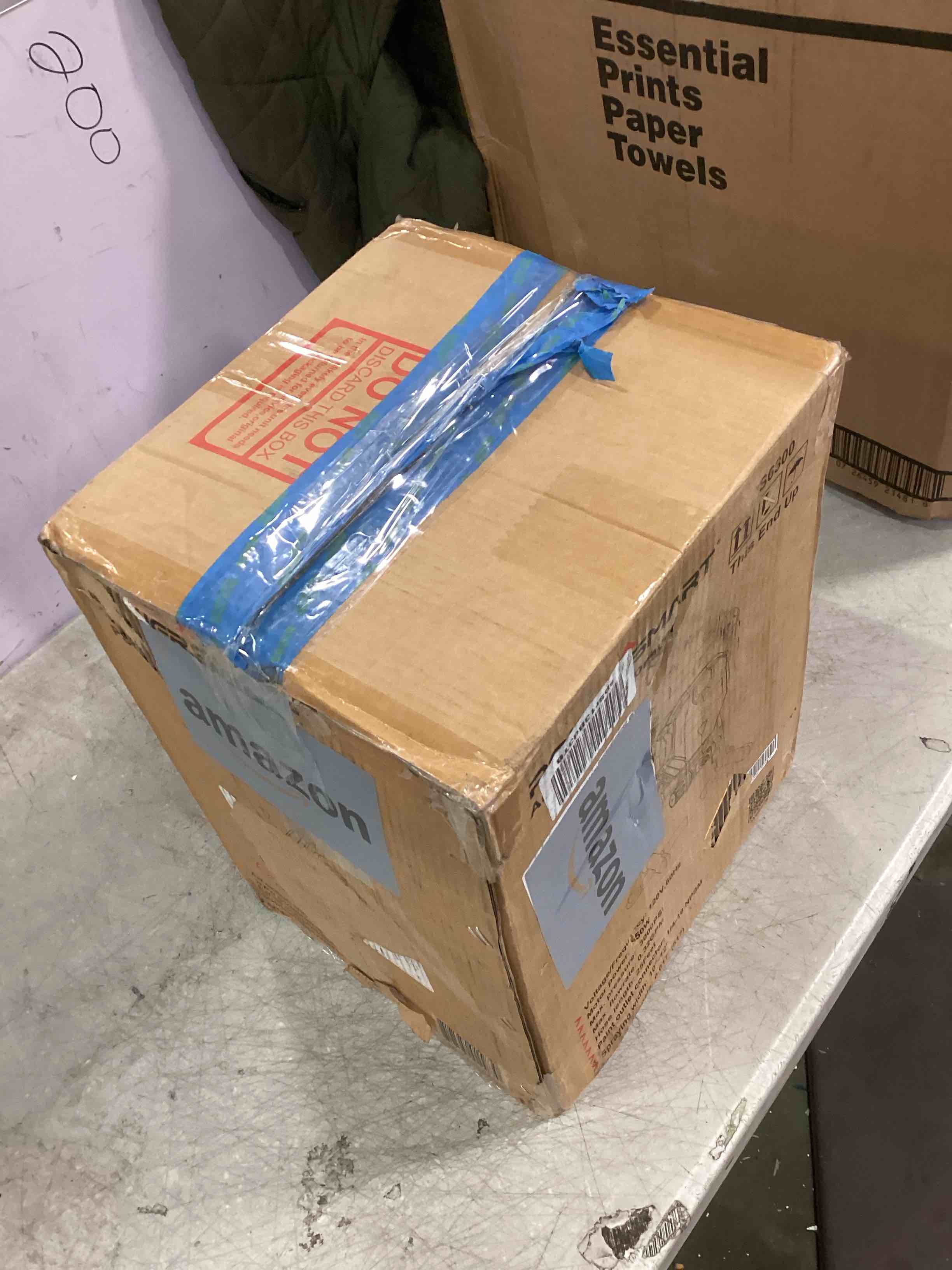 https://s3.amazonaws.com/lotting-images-prod/bidfta/RED5725903_1715708494585.jpeg
