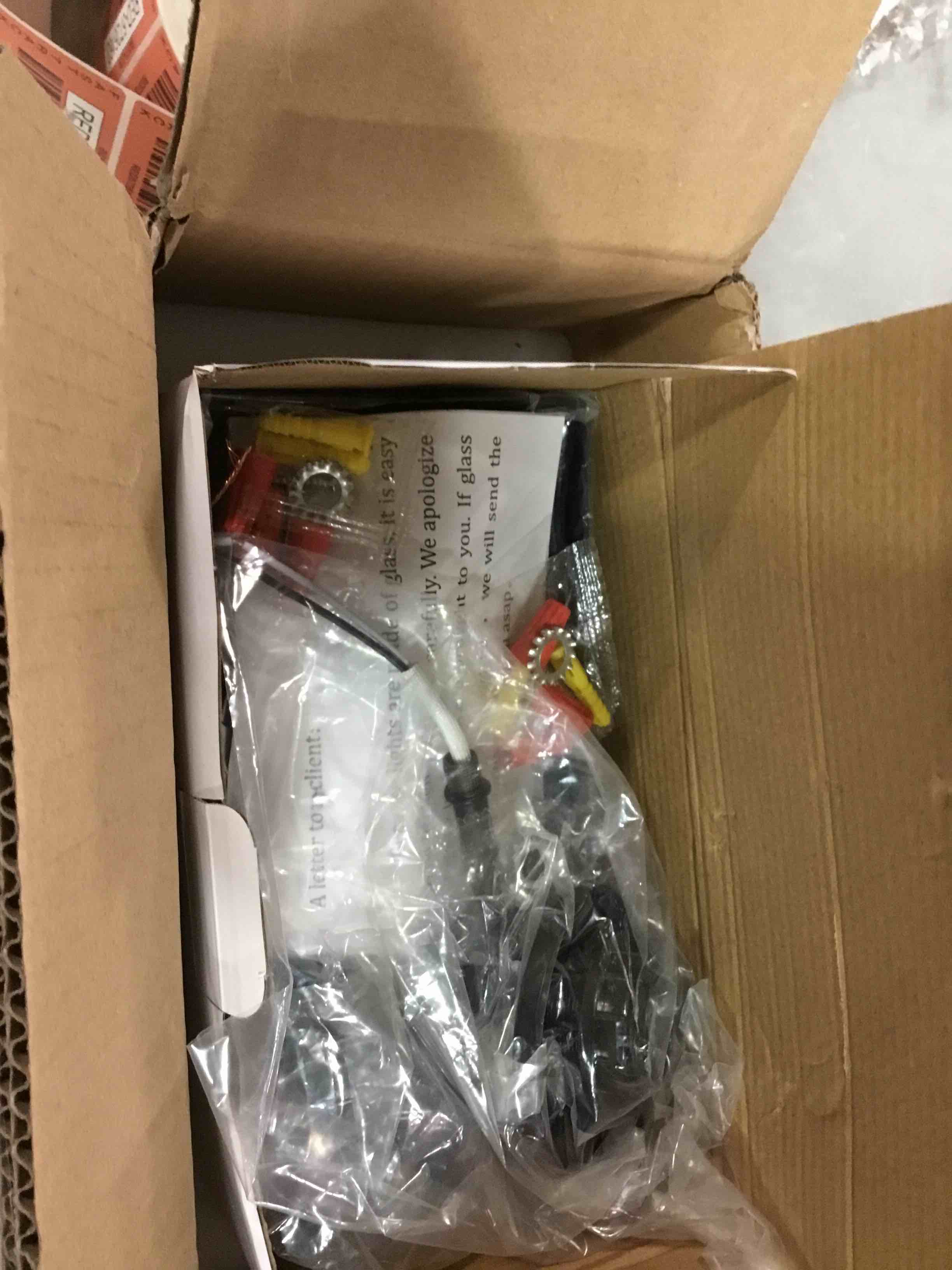 https://s3.amazonaws.com/lotting-images-prod/bidfta/RED5726150_1715174763446.jpeg