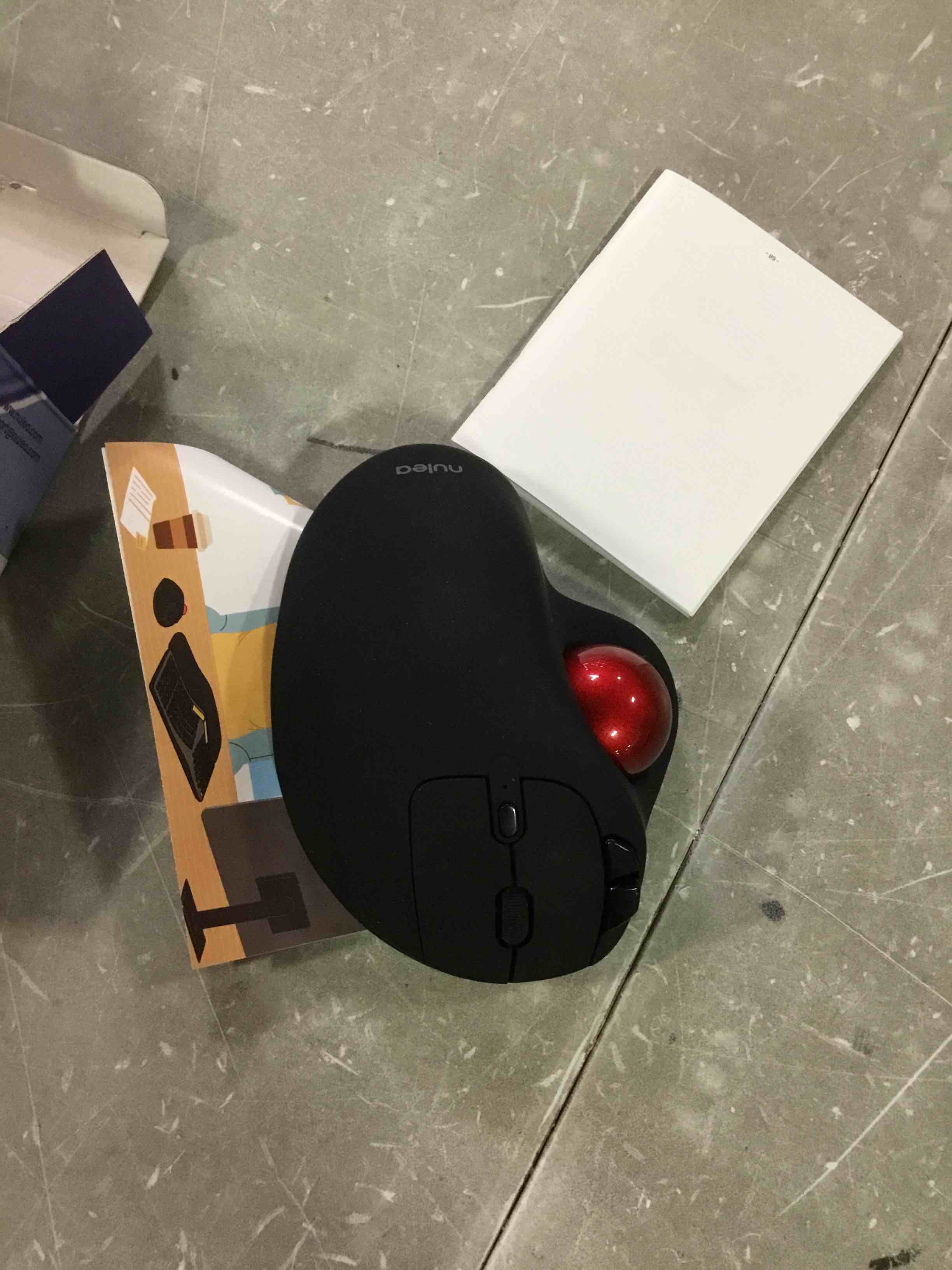 https://s3.amazonaws.com/lotting-images-prod/bidfta/RED5726202_1715180452718.jpeg
