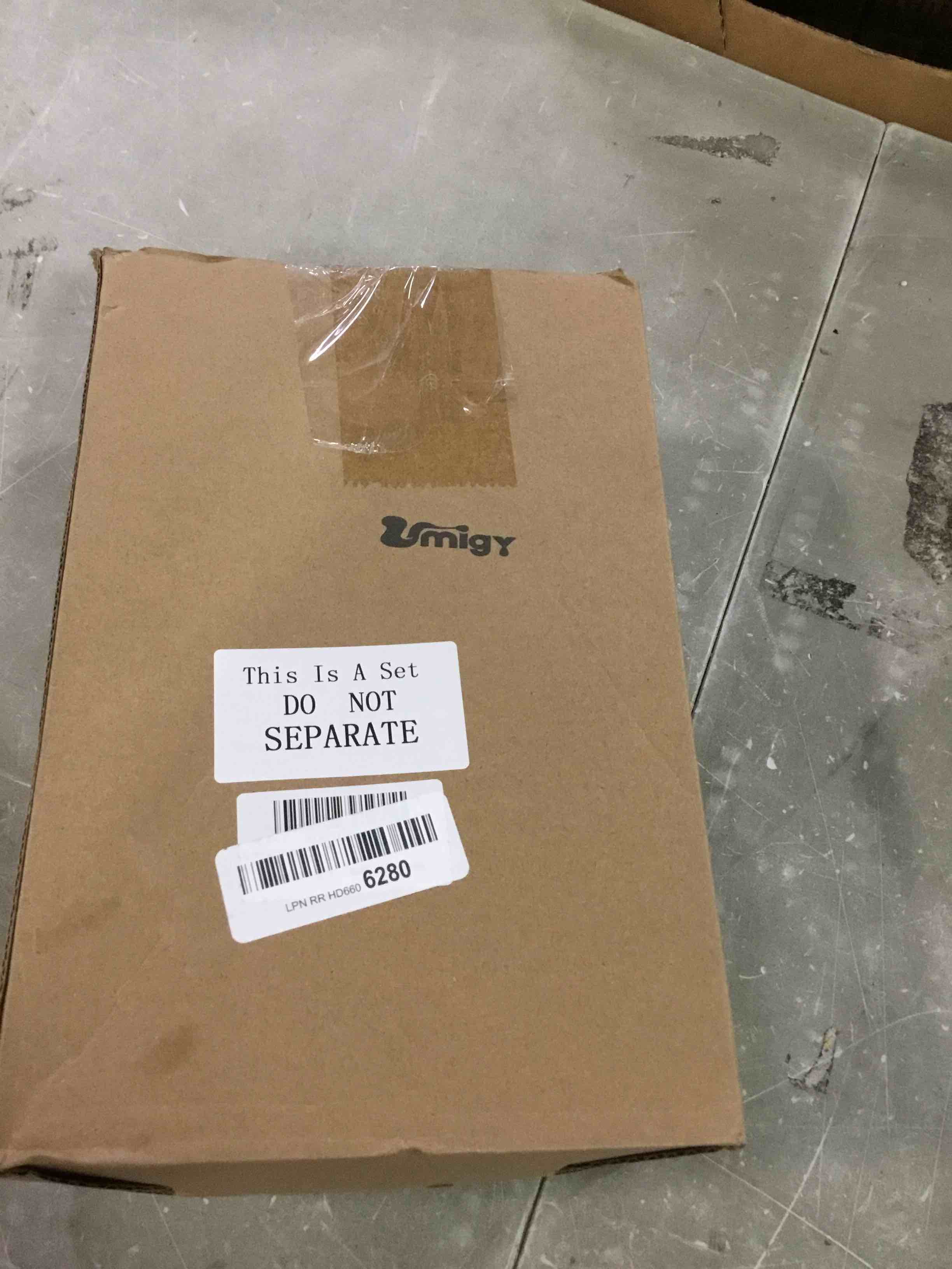 https://s3.amazonaws.com/lotting-images-prod/bidfta/RED5726236_1715183219711.jpeg