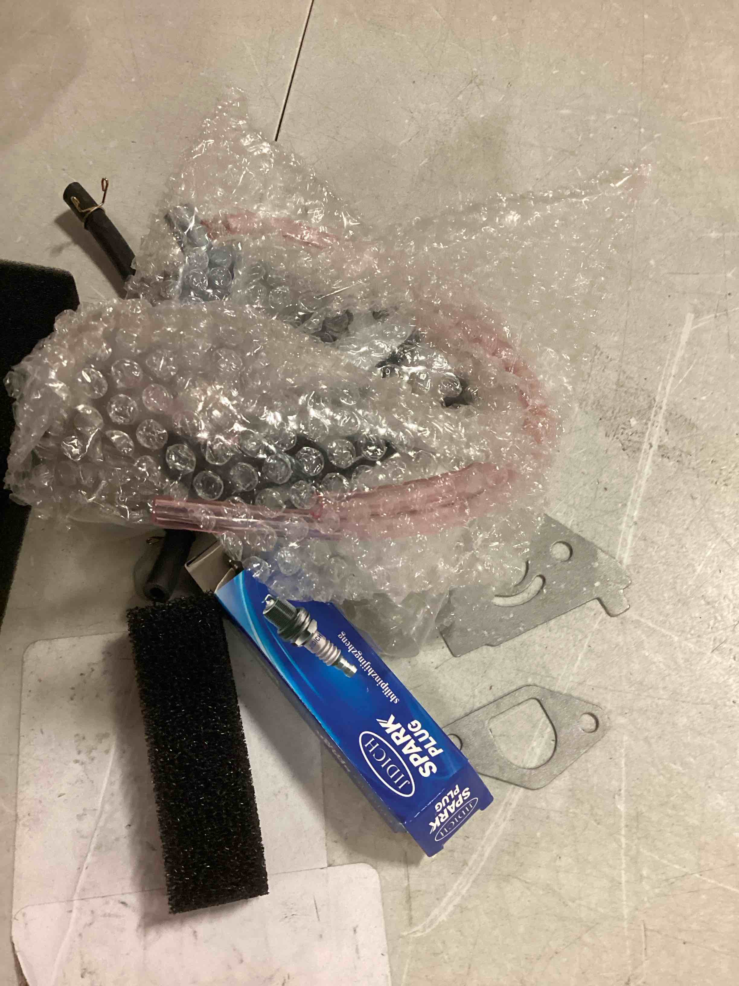 https://s3.amazonaws.com/lotting-images-prod/bidfta/RED5727123_1715869559856.jpeg