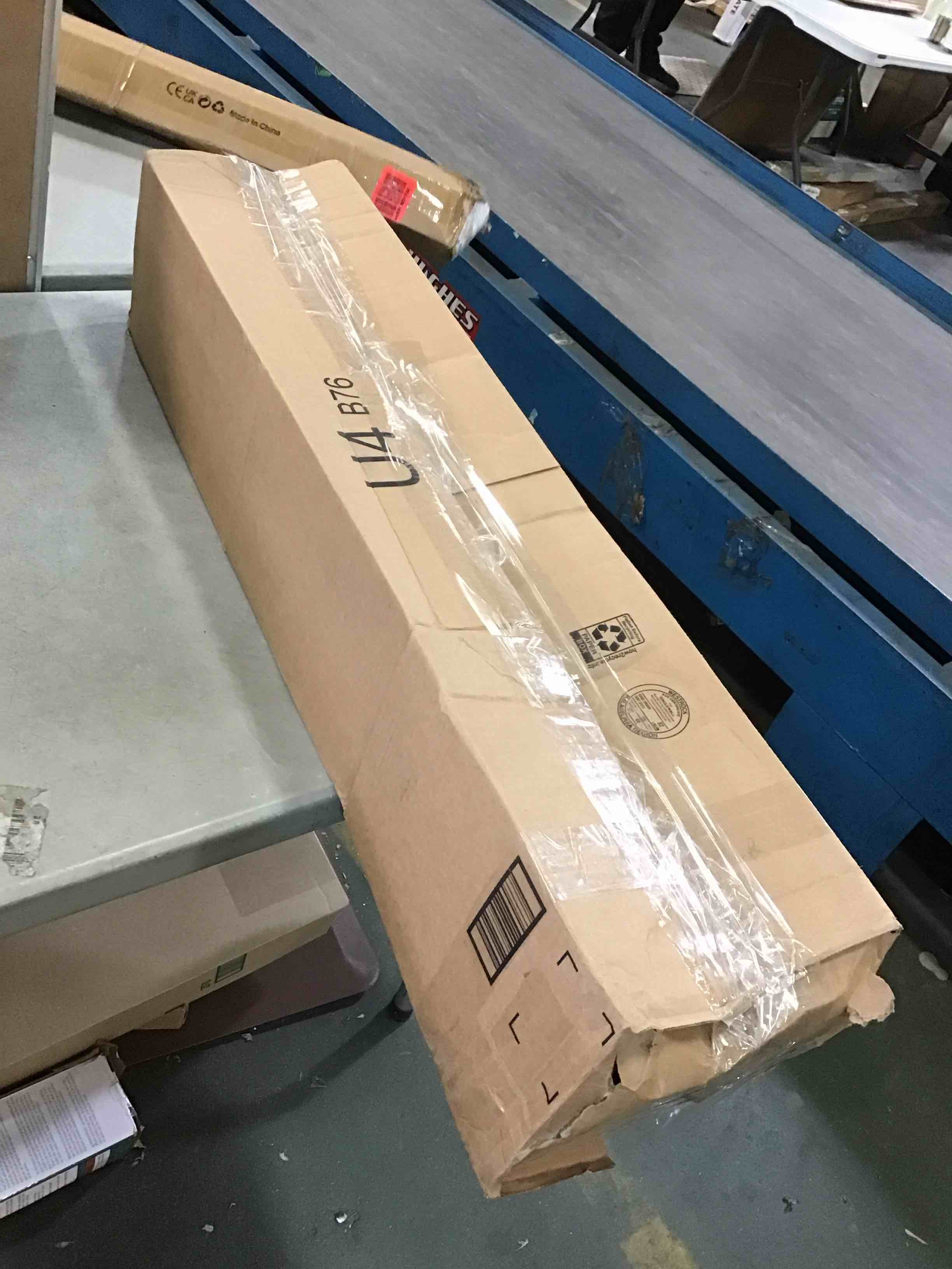 https://s3.amazonaws.com/lotting-images-prod/bidfta/RED5728175_1715884850432.jpeg
