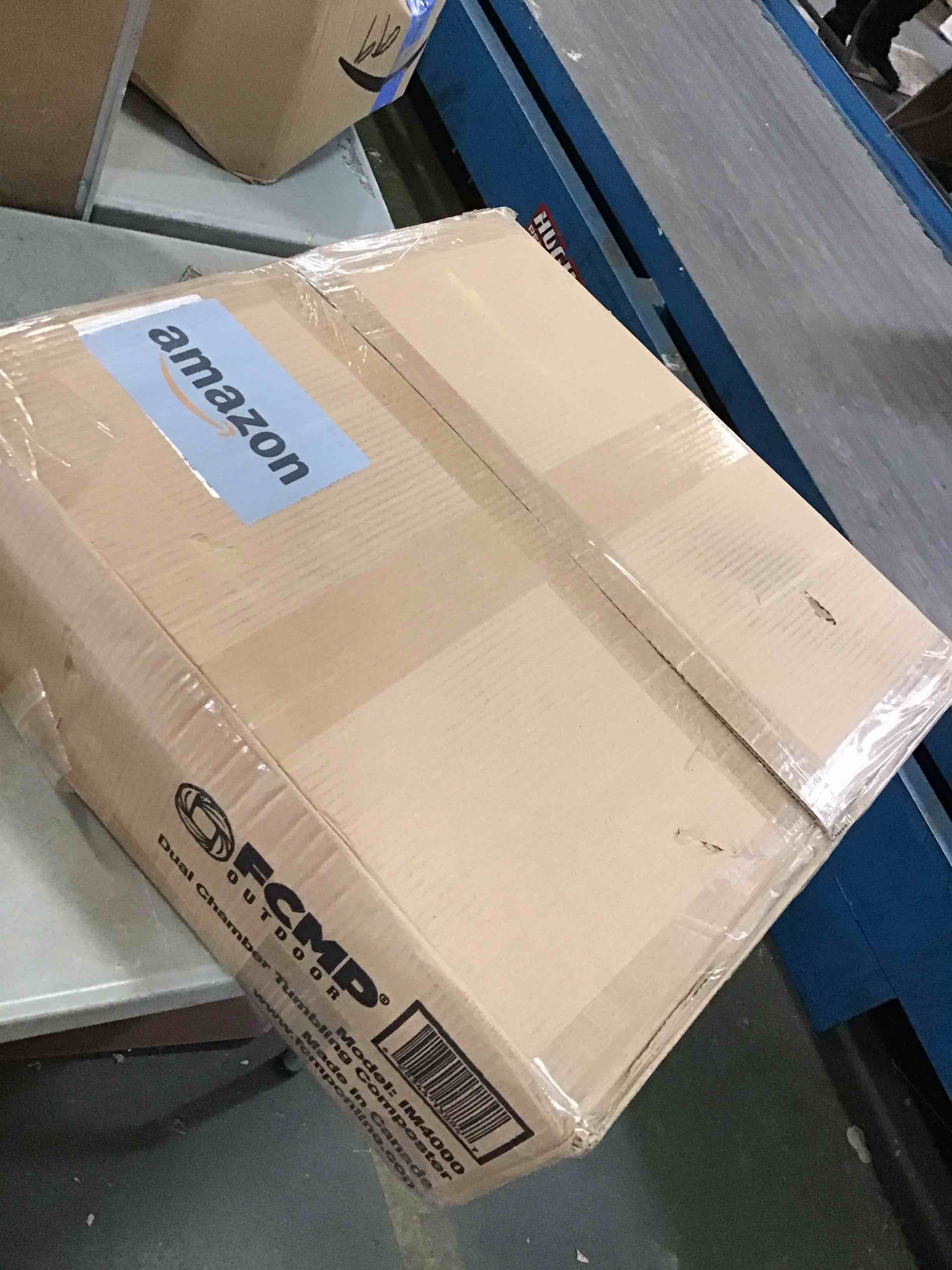https://s3.amazonaws.com/lotting-images-prod/bidfta/RED5728177_1715885140122.jpeg