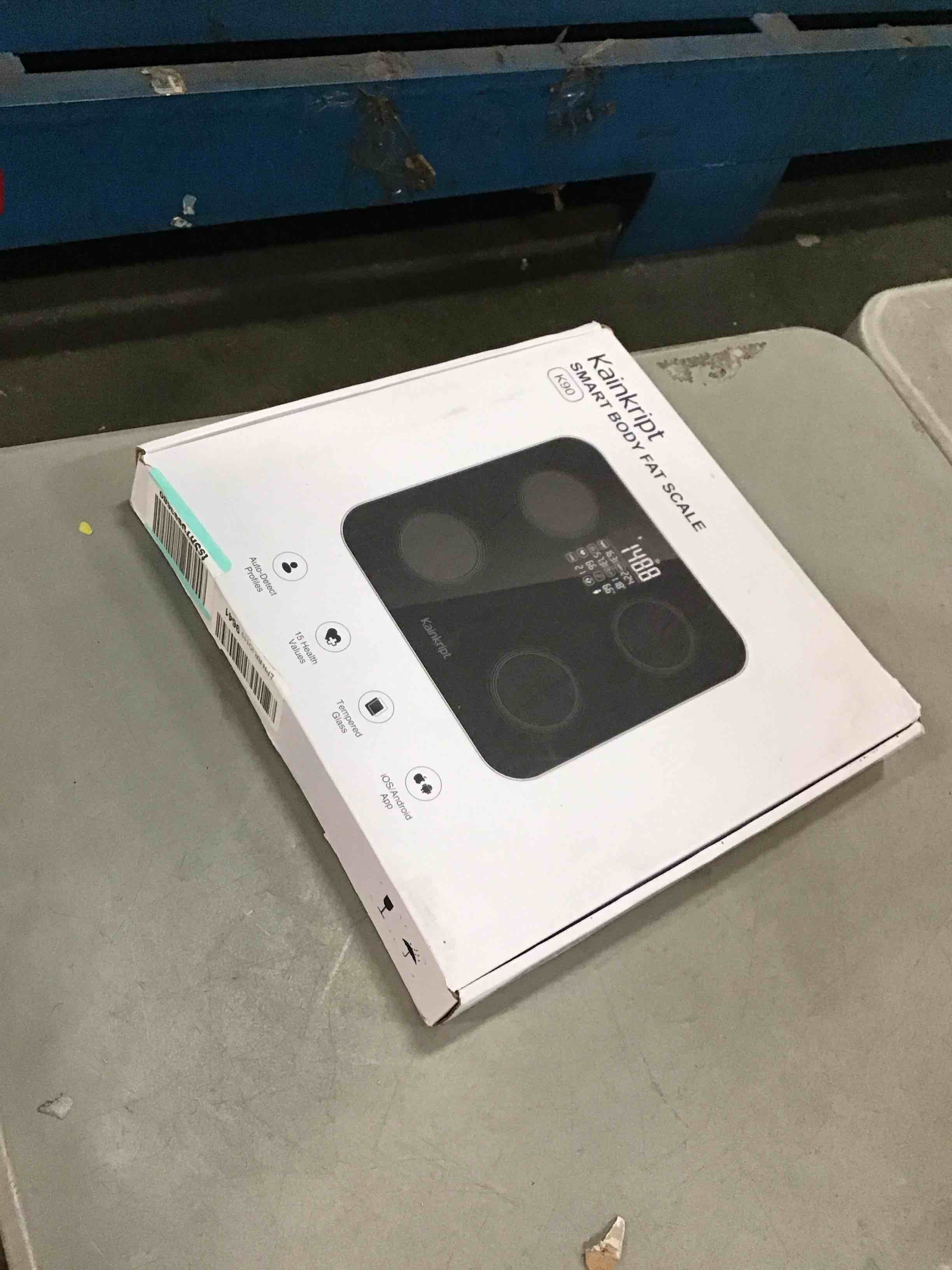 https://s3.amazonaws.com/lotting-images-prod/bidfta/RED5728336_1715959889672.jpeg