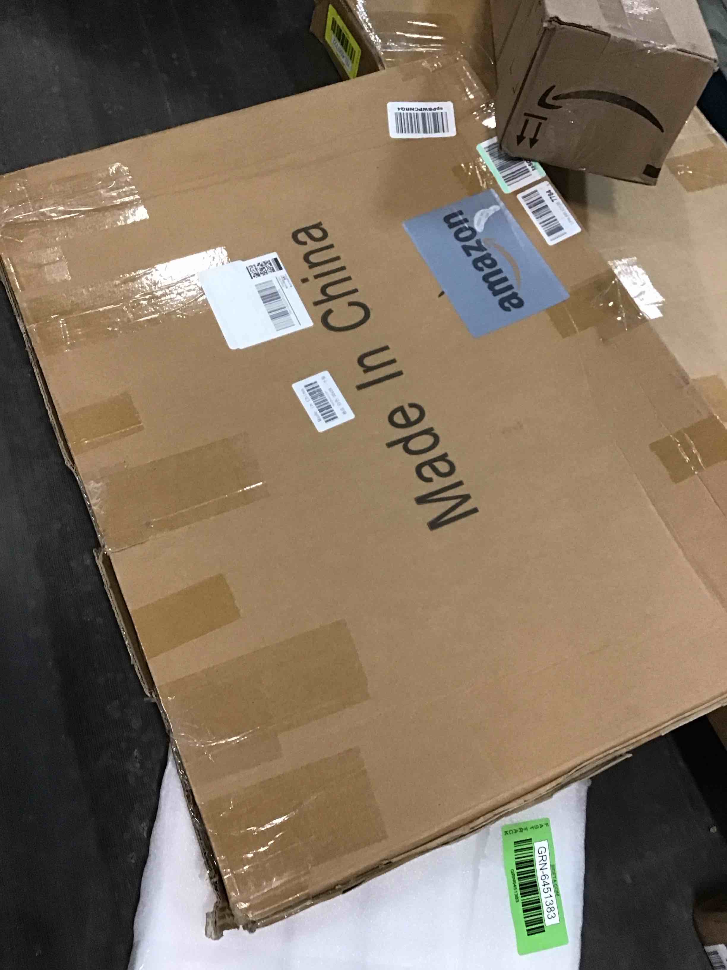 https://s3.amazonaws.com/lotting-images-prod/bidfta/RED5728696_1716293507046.jpeg