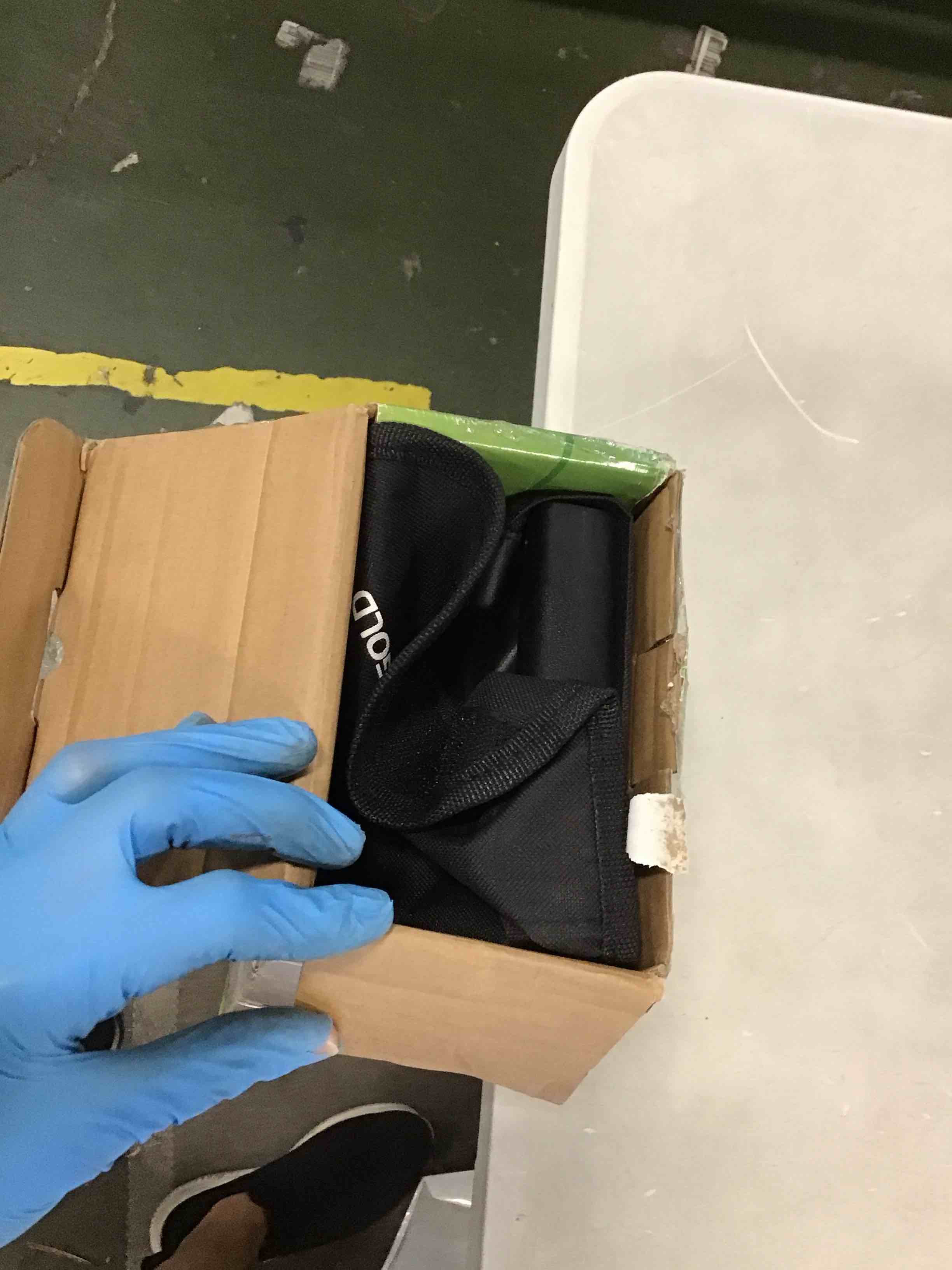 https://s3.amazonaws.com/lotting-images-prod/bidfta/RED5728757_1716299234018.jpeg