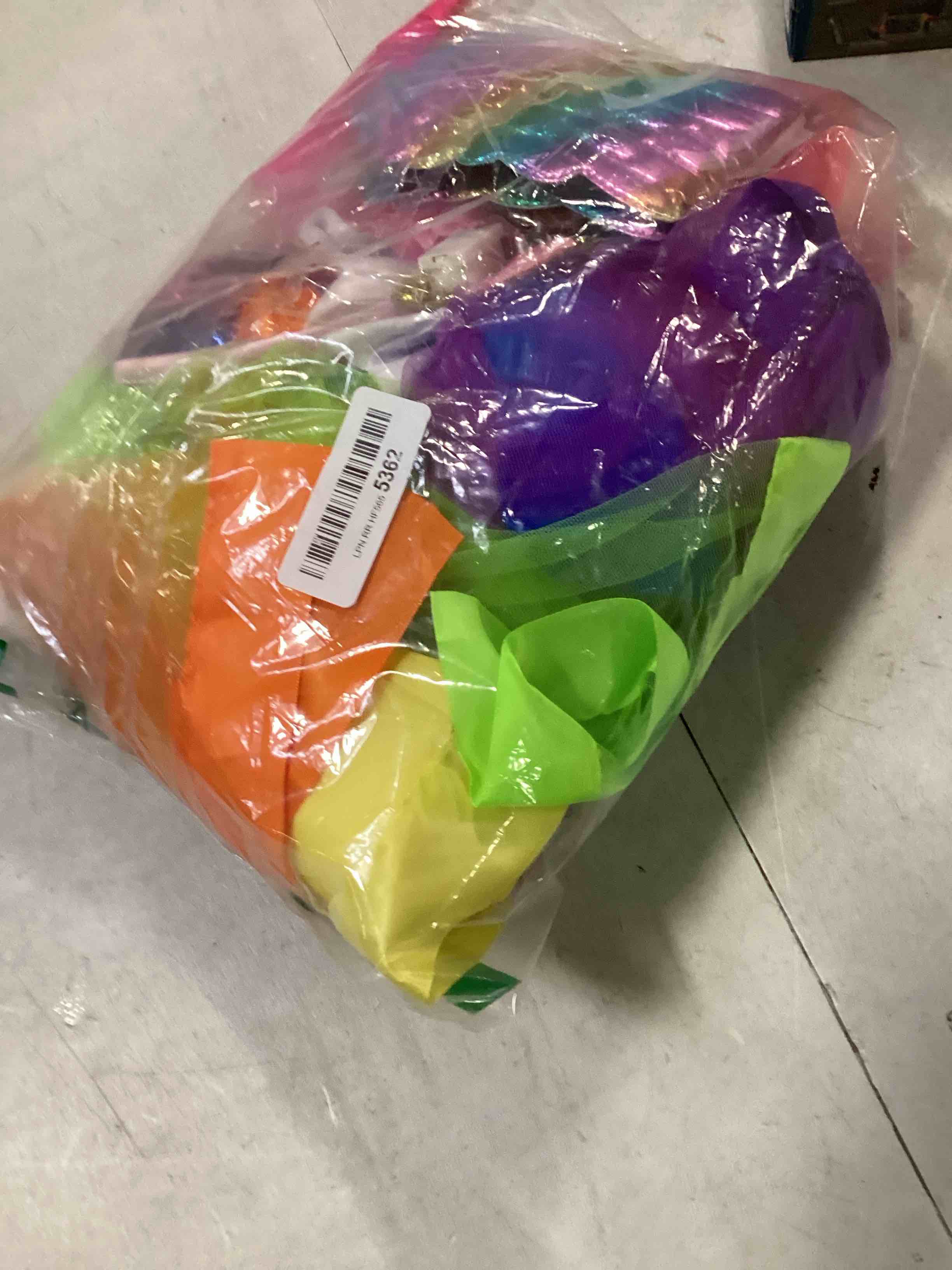 https://s3.amazonaws.com/lotting-images-prod/bidfta/RED5728959_1715084908774.jpeg